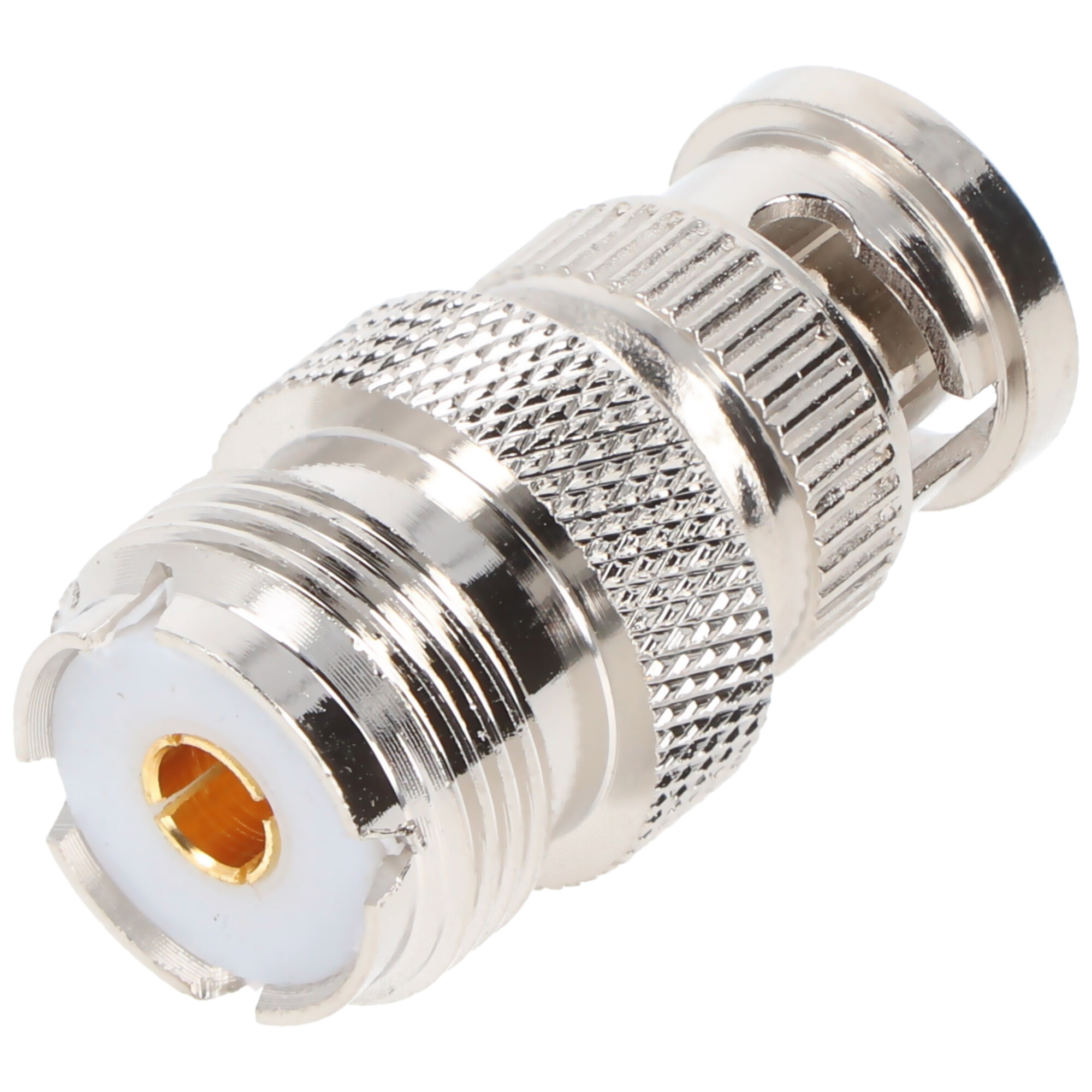 Een zilveren BNC-connector met een gouden middenpin, witte en zilveren details.