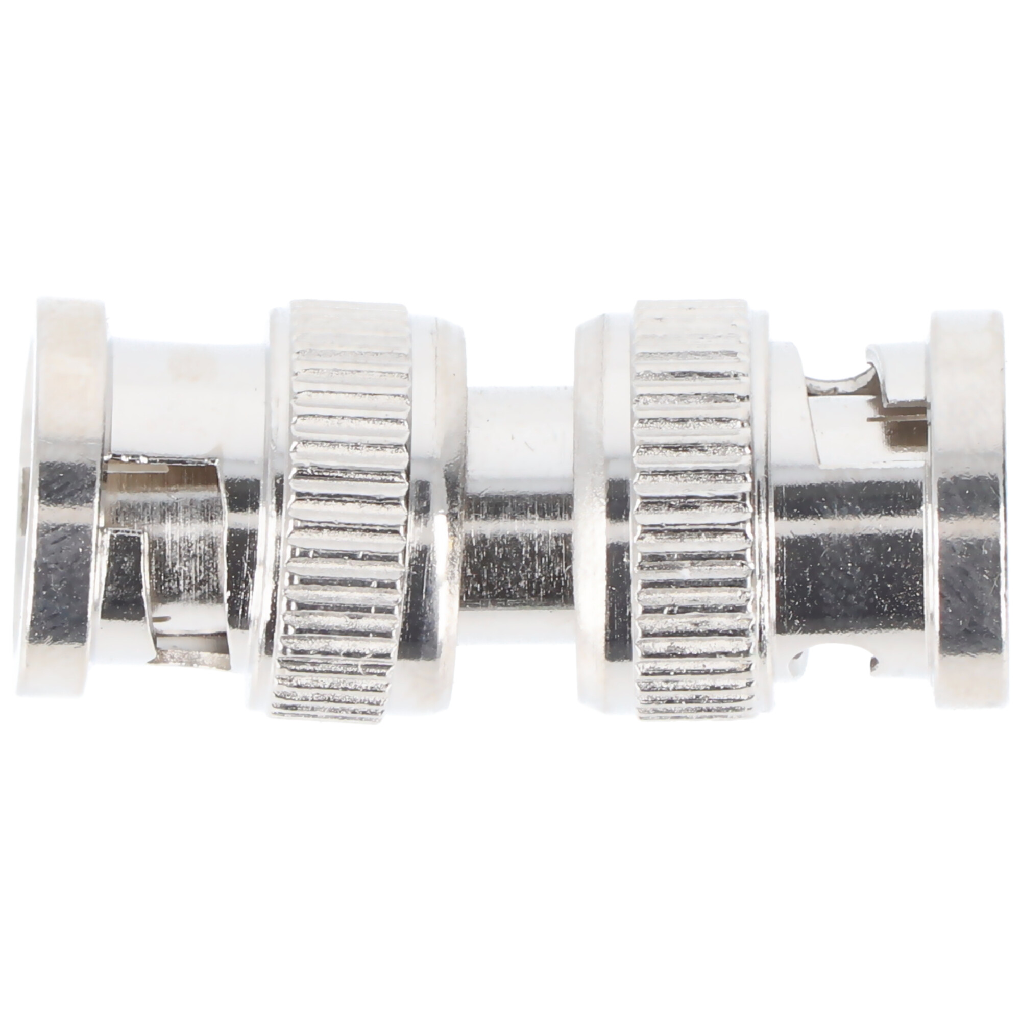 Een metalen BNC-connector. Het is een cilindrisch stuk met ribbels en schroefdraad voor aansluiting.