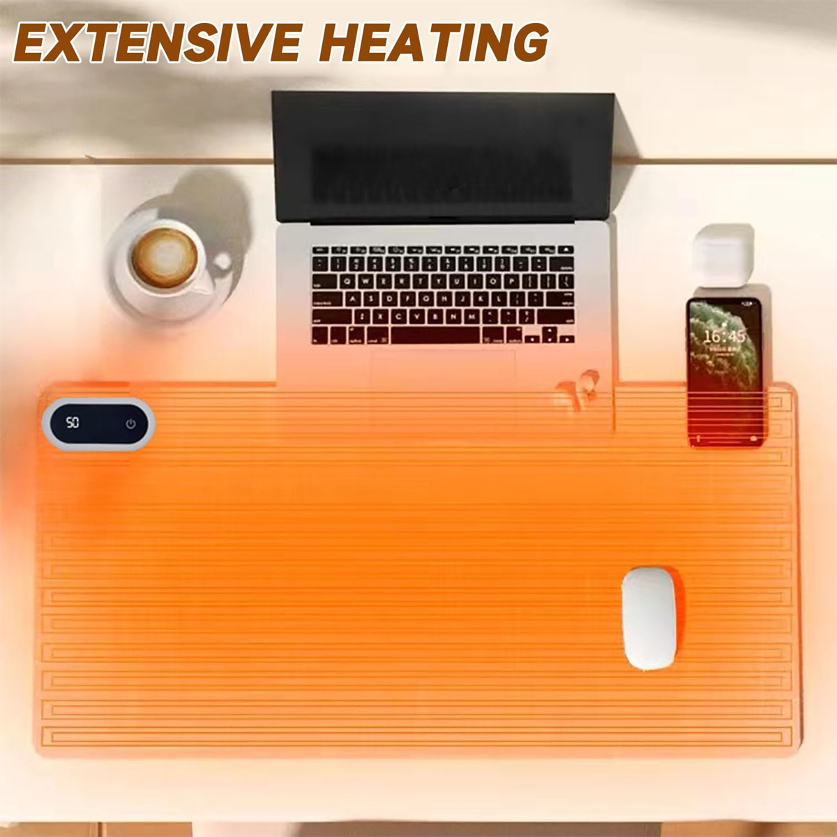 Orangefarbenes Heizkissen mit Laptop, Telefon und Maus. Das Kissen liegt auf einem Schreibtisch. Text lautet: EXTENSIVE HEATING.