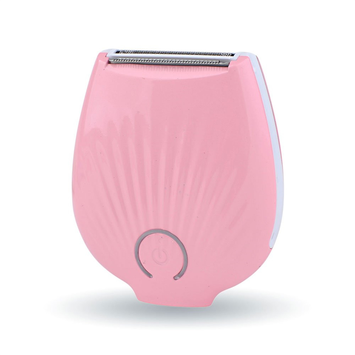 Rosa elektrischer Rasierer. Es ist oval mit einem Knopf auf der Vorderseite.