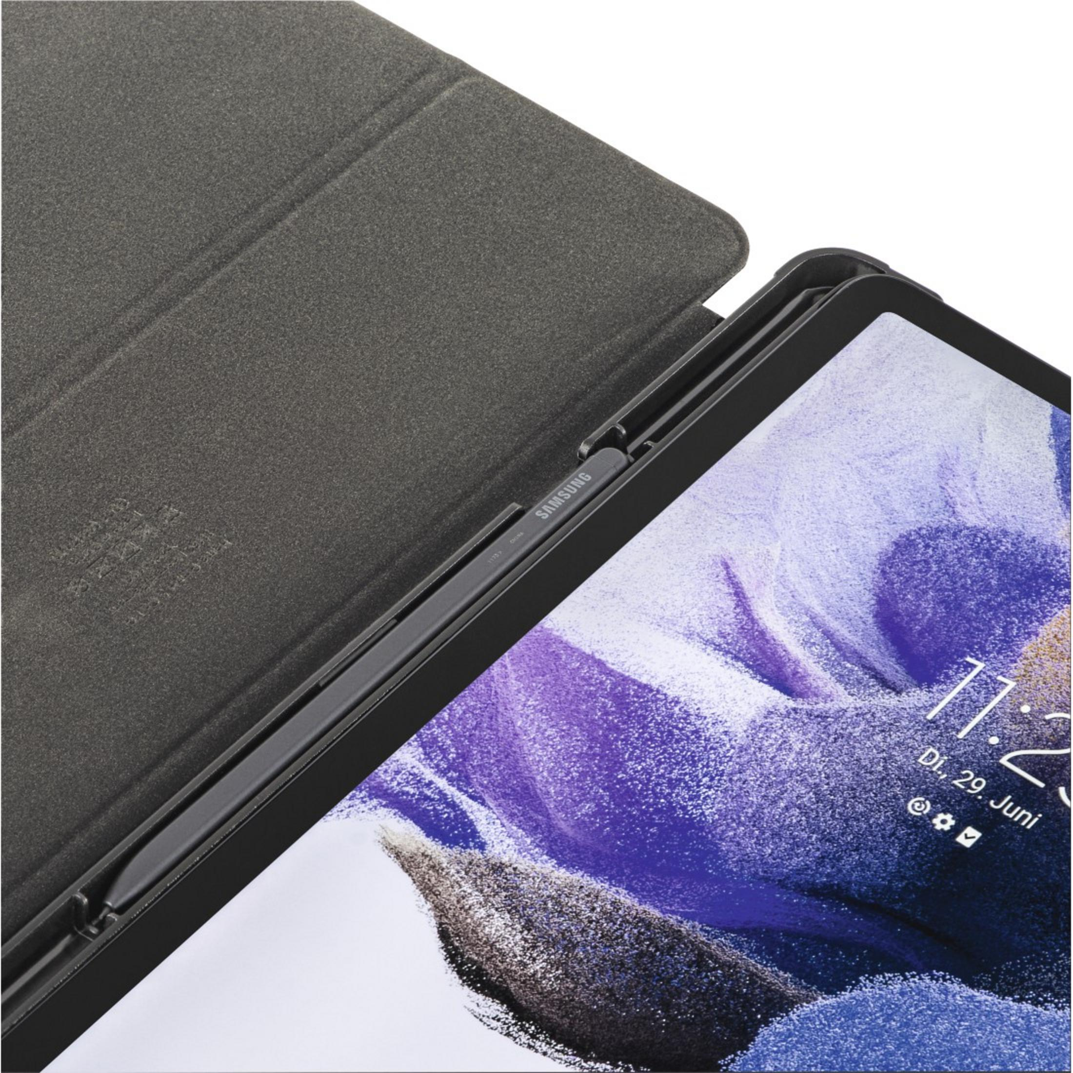 Ein Tablet mit Stift und grauem Gehäuse. Der Bildschirm zeigt eine App an.