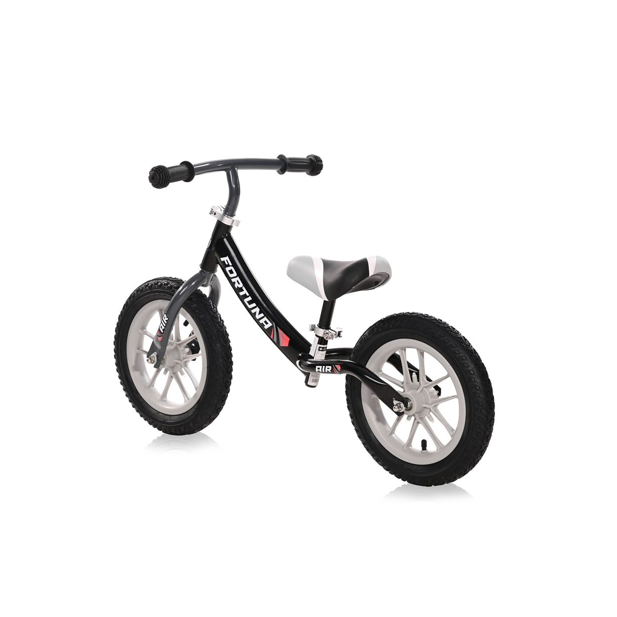 Una bicicleta de equilibrio en blanco y negro sobre un fondo blanco. Tiene dos ruedas.