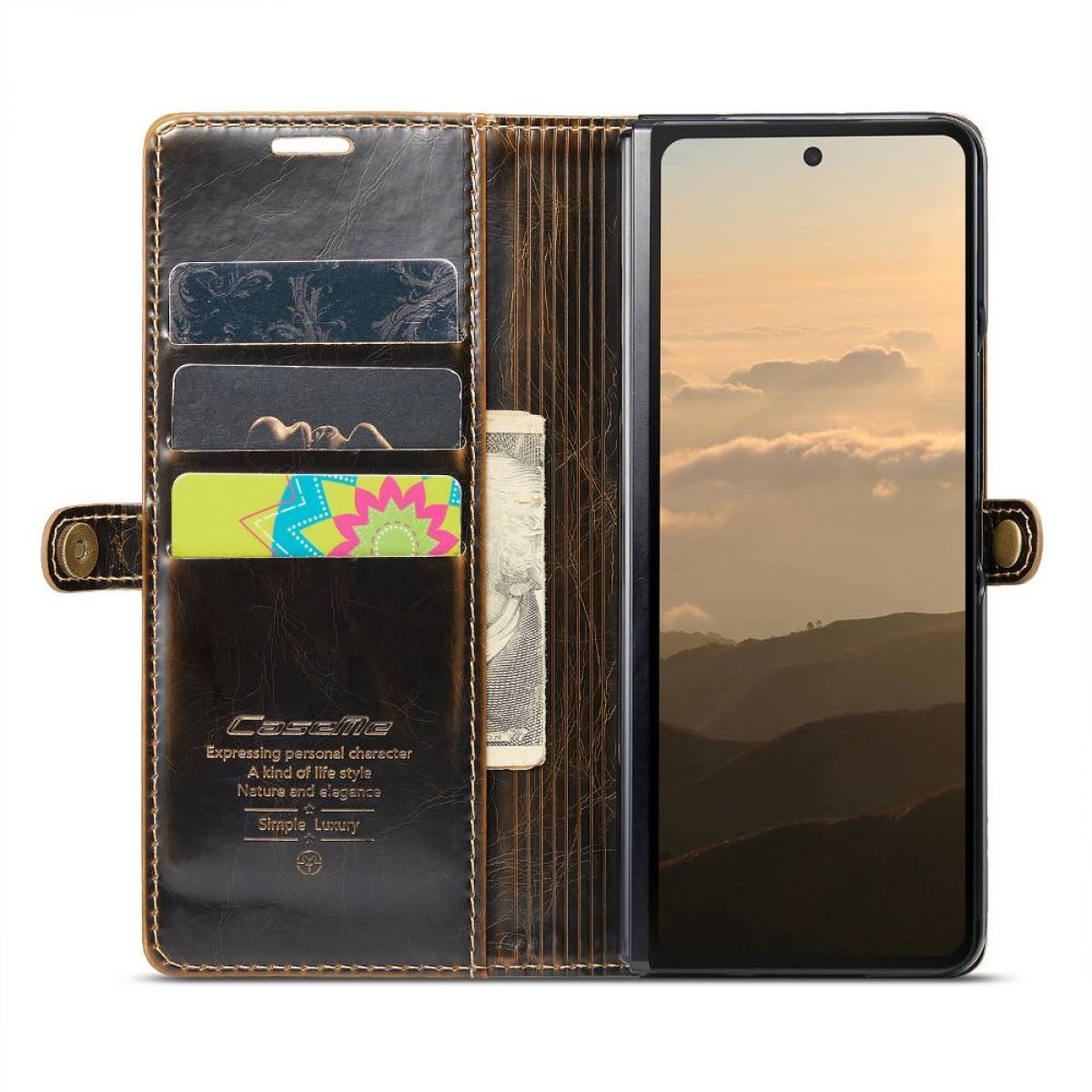 Offene Handyhülle mit Karten, einer Rechnung und einem Telefonbildschirm mit Landschaftshintergrund.