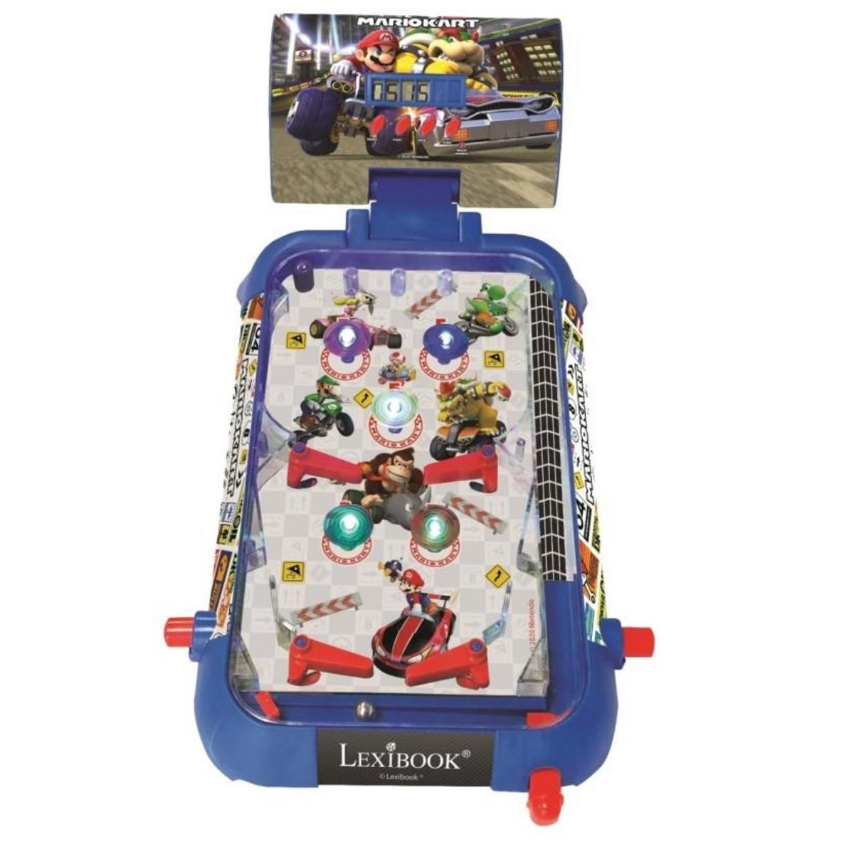Máquina de pinball Mario Kart con marco azul, sobre superficie blanca, vista desde arriba.
