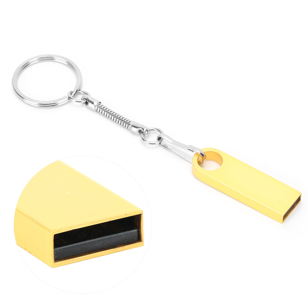 Goldener USB-Stick mit Schlüsselanhänger. USB-Anschluss-Nahaufnahme sichtbar.