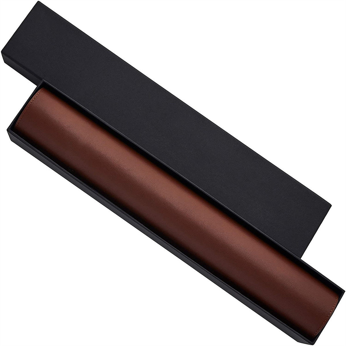 Eine braune Schreibtischunterlage aus Leder in einer schwarzen Box. Die Box ist offen.