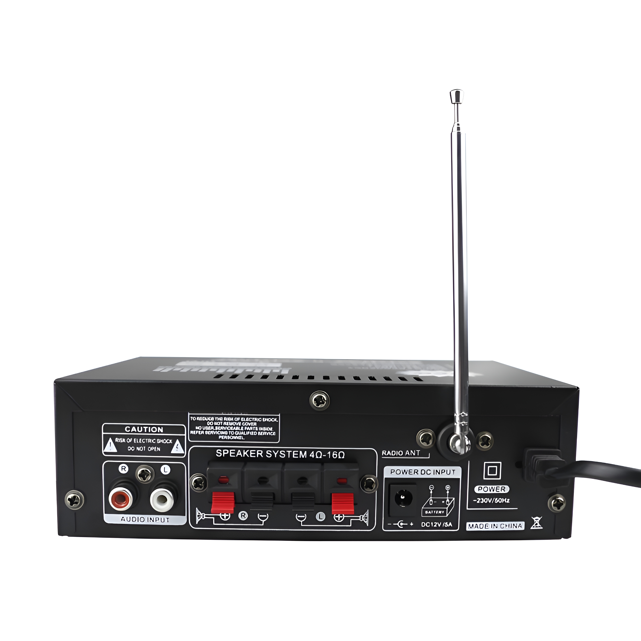 Die Rückseite eines schwarzen Lautsprechersystems mit Eingängen, Ausgängen, einer Radioantenne und Stromanschlüssen.