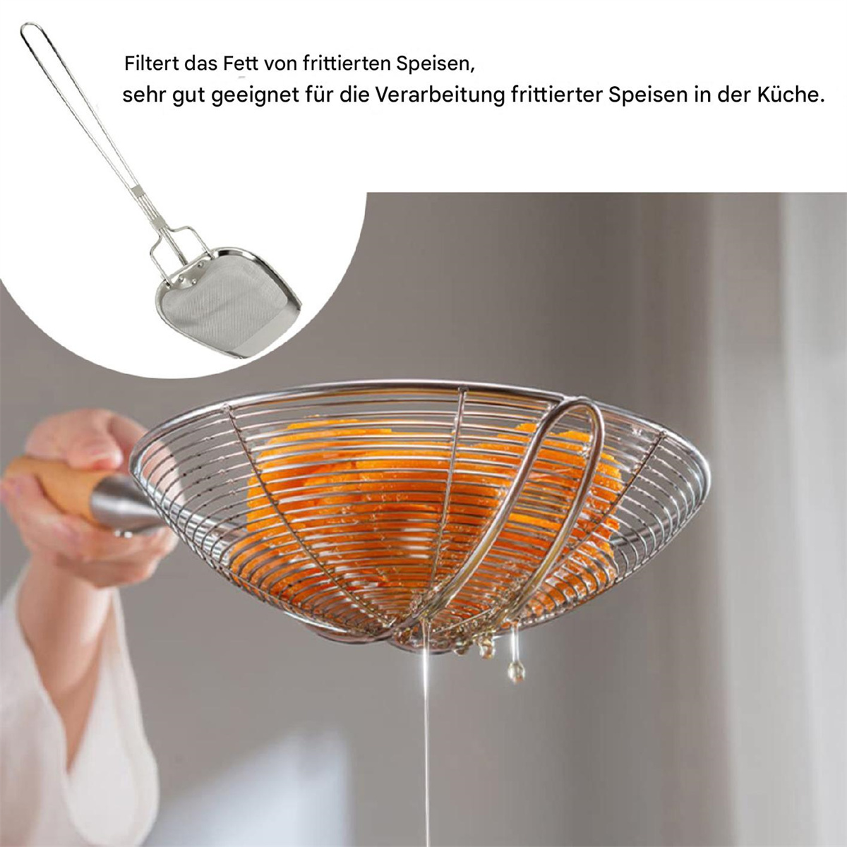 Metall-Frittierkorb mit Holzgriff, gefüllt mit Frittiertem, in einer Küchenumgebung.