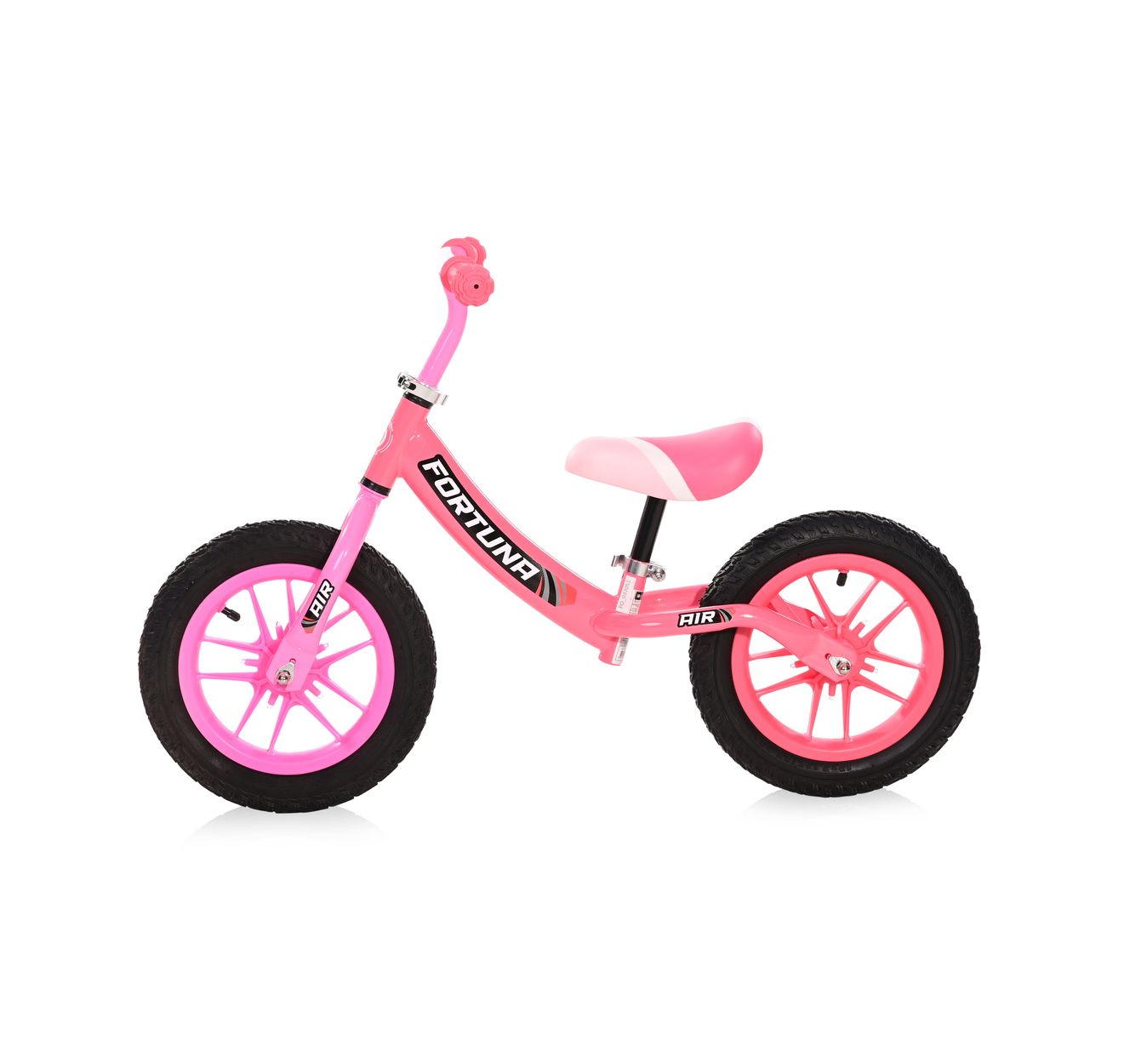 Bicicleta de equilibrio rosa con neumáticos negros y detalles rosas, fondo blanco.