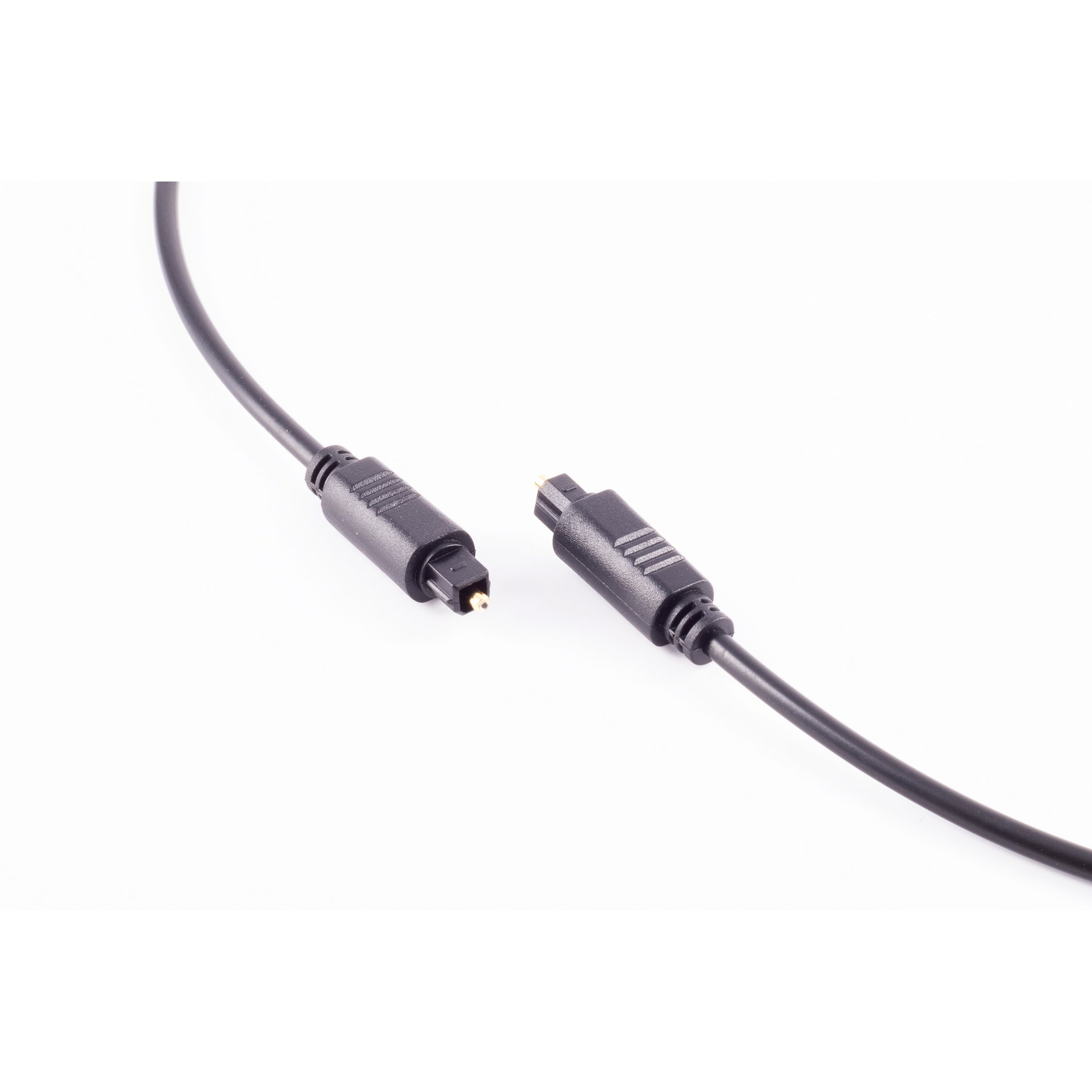Schwarzes optisches Audiokabel mit Anschlüssen auf weißem Hintergrund.