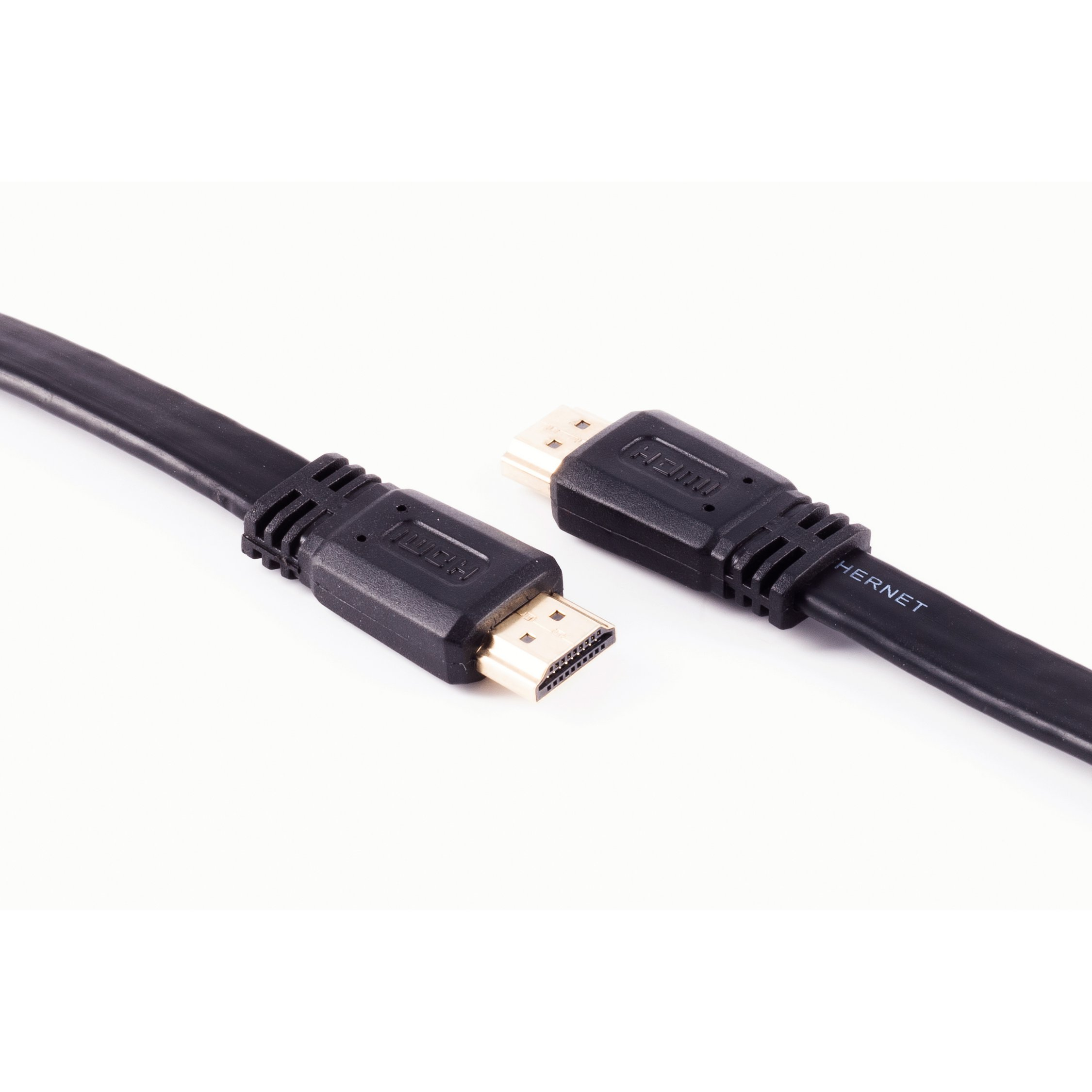 Zwei schwarze HDMI-Kabel, jedes mit einem Stecker. Auf weißem Hintergrund.