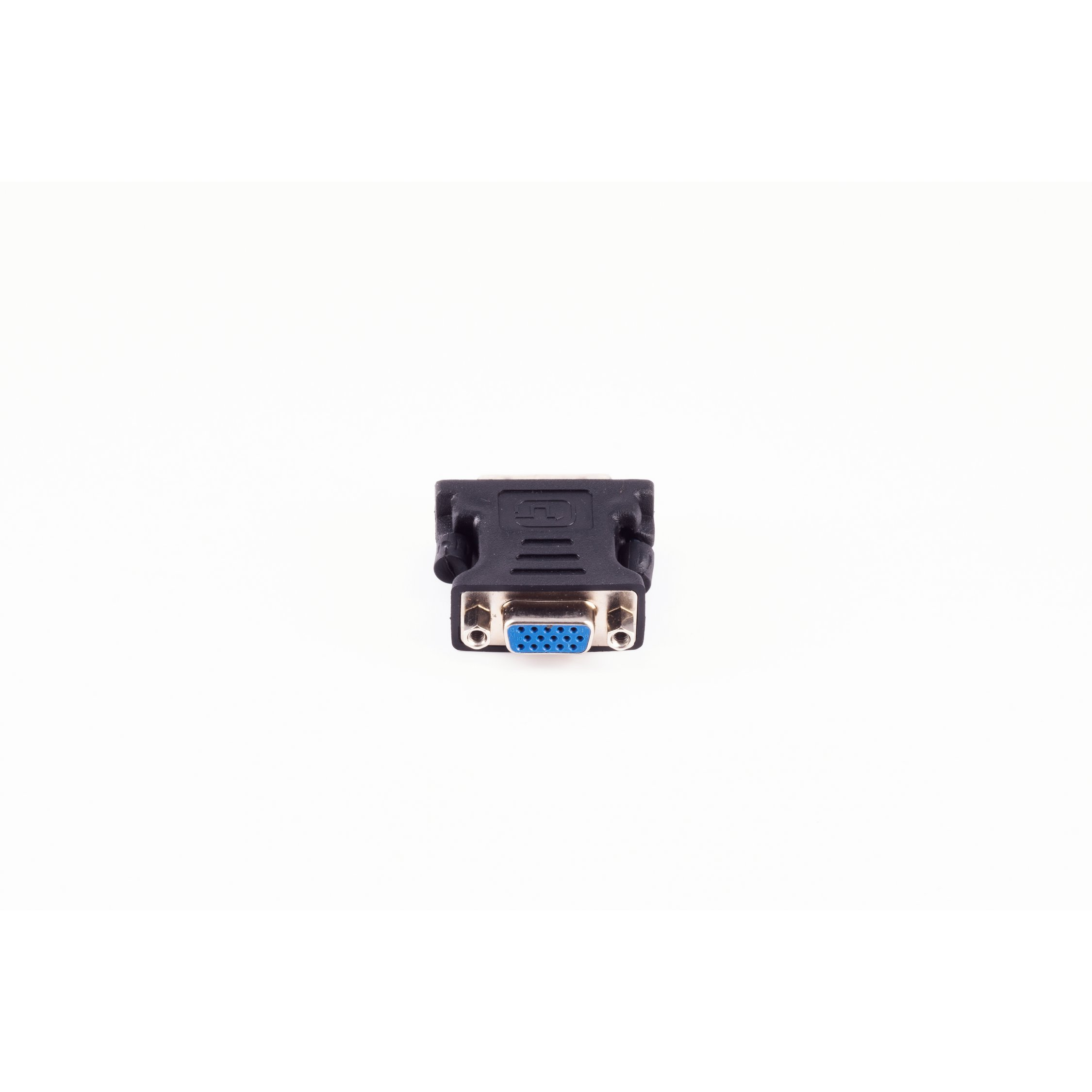Blauer VGA-Adapter auf weißem Hintergrund. Er hat 15 Pins. Vorderansicht.