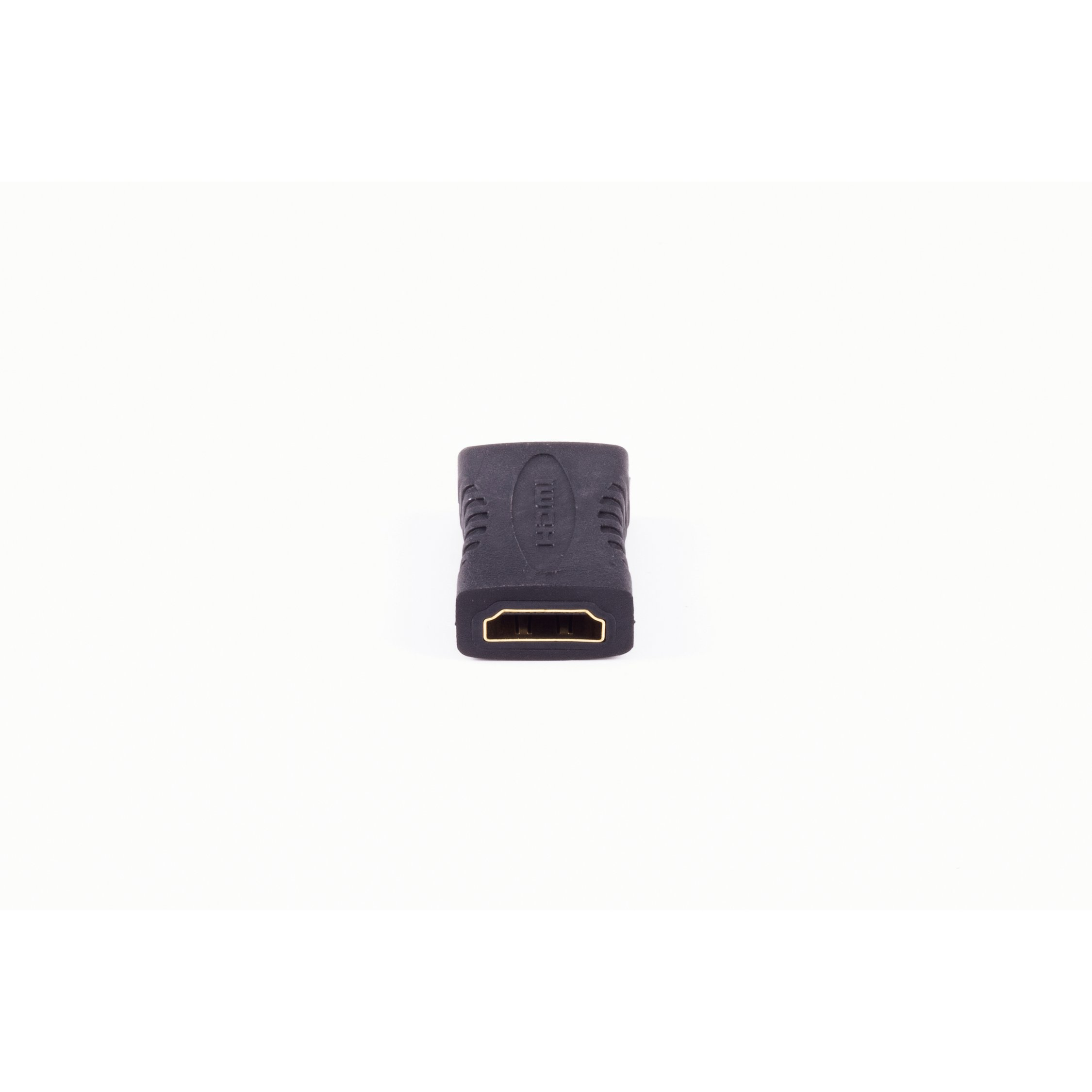 Schwarzer HDMI-Adapter mit goldfarbenem Stecker auf weißem Hintergrund.