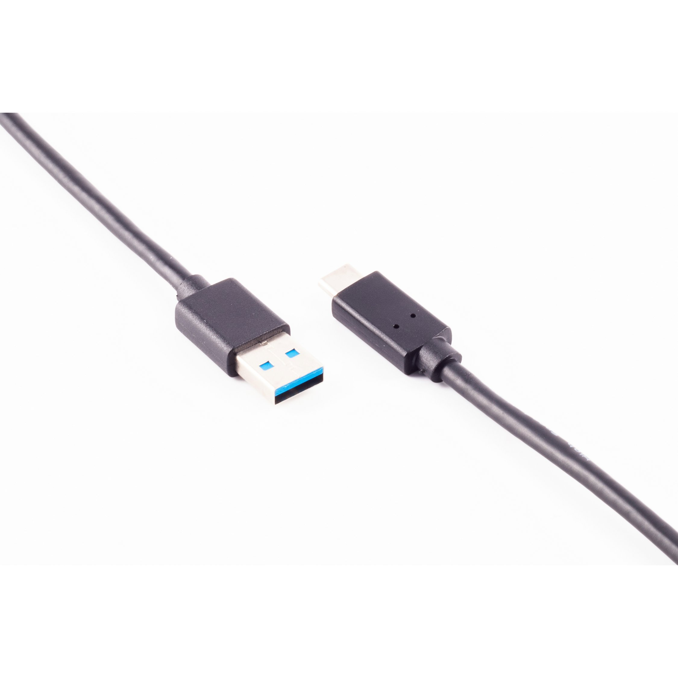 Un cavo USB nero con un connettore USB-A e un connettore USB-C, su sfondo bianco.