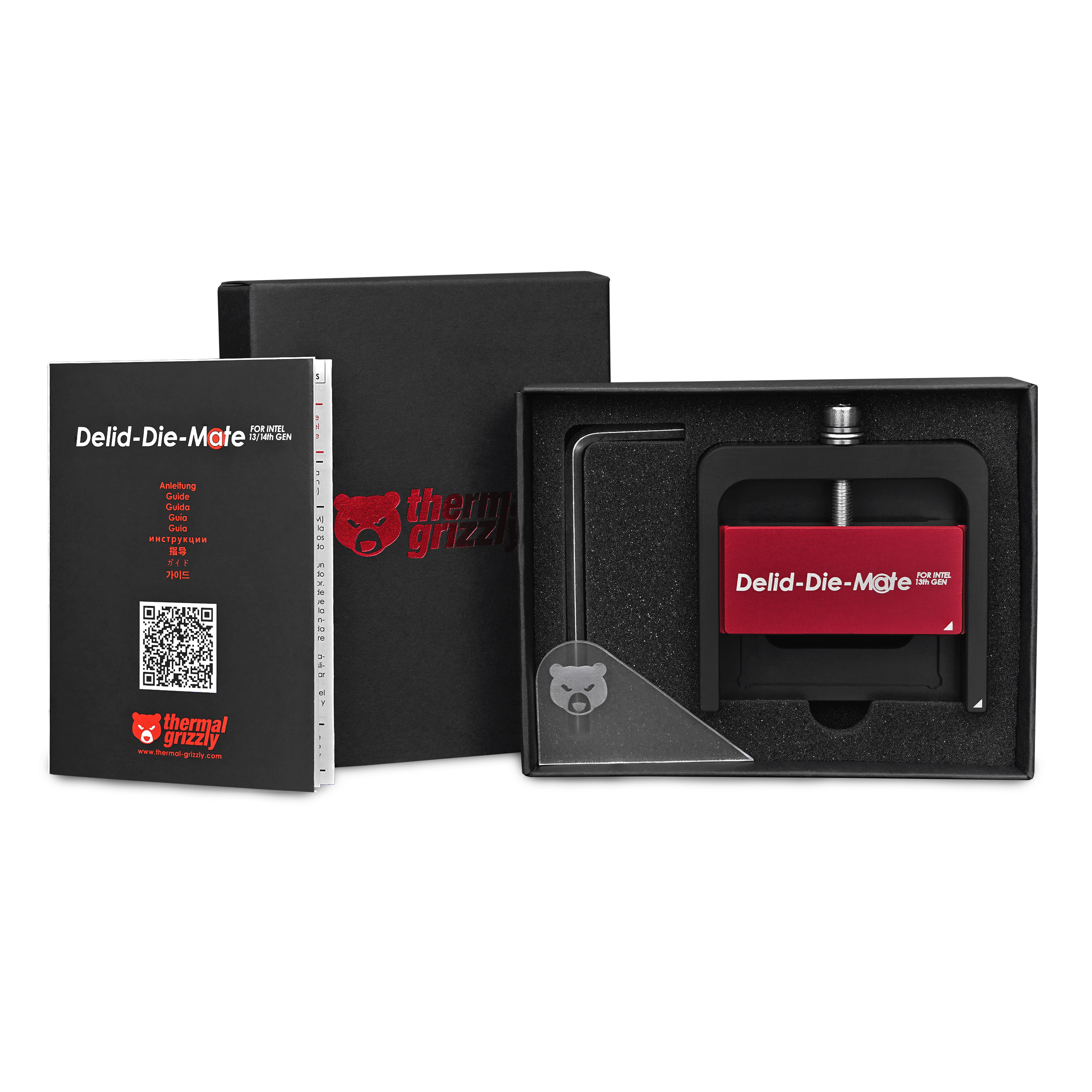 Schwarze Box mit rotem Artikel und Broschüre. Die Box hat ein Logo.