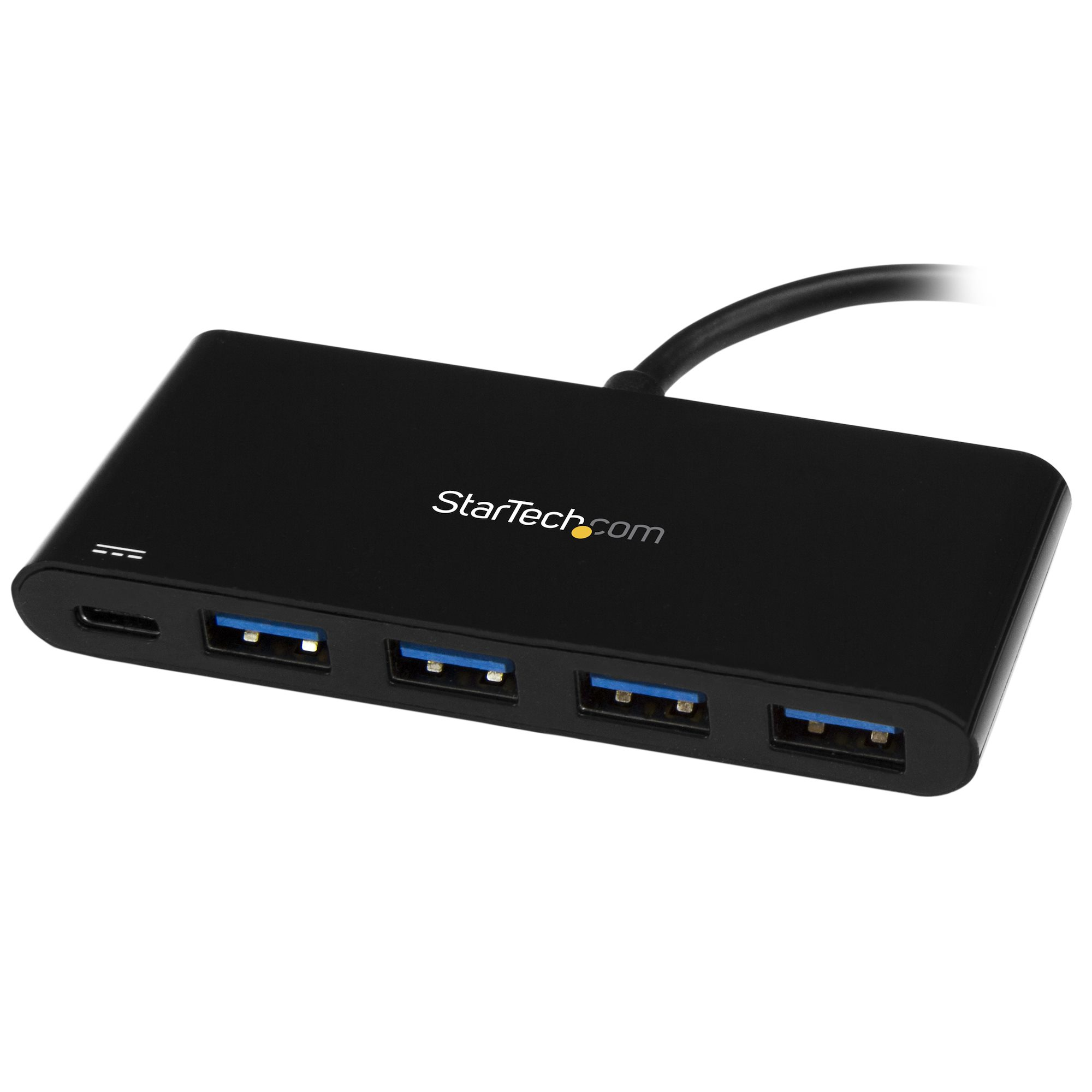 Hub USB nero con quattro porte USB, una porta USB-C e un cavo nero.
