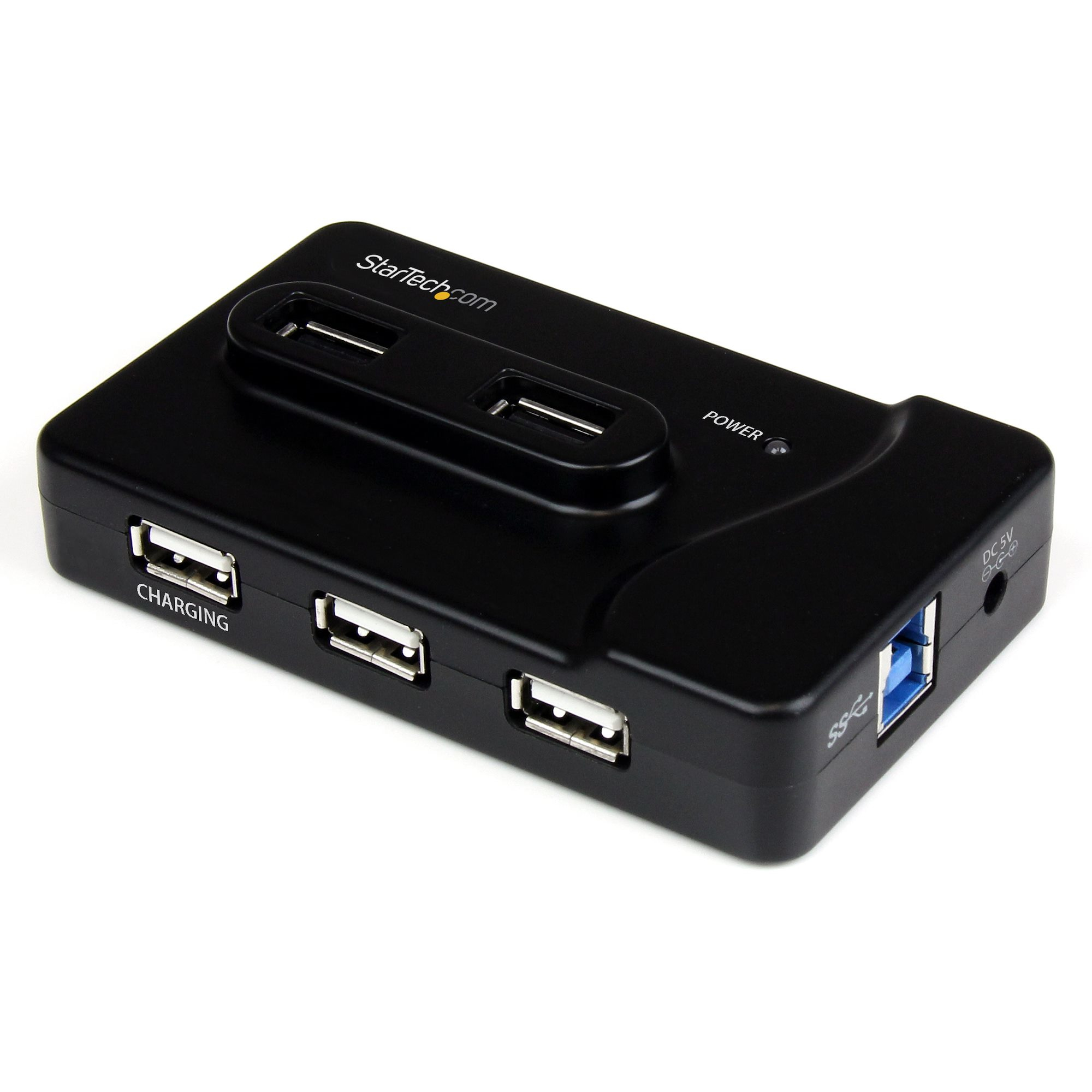 Un hub USB nero con un indicatore di alimentazione e più porte USB. Ha il logo StarTech.com sulla parte superiore.