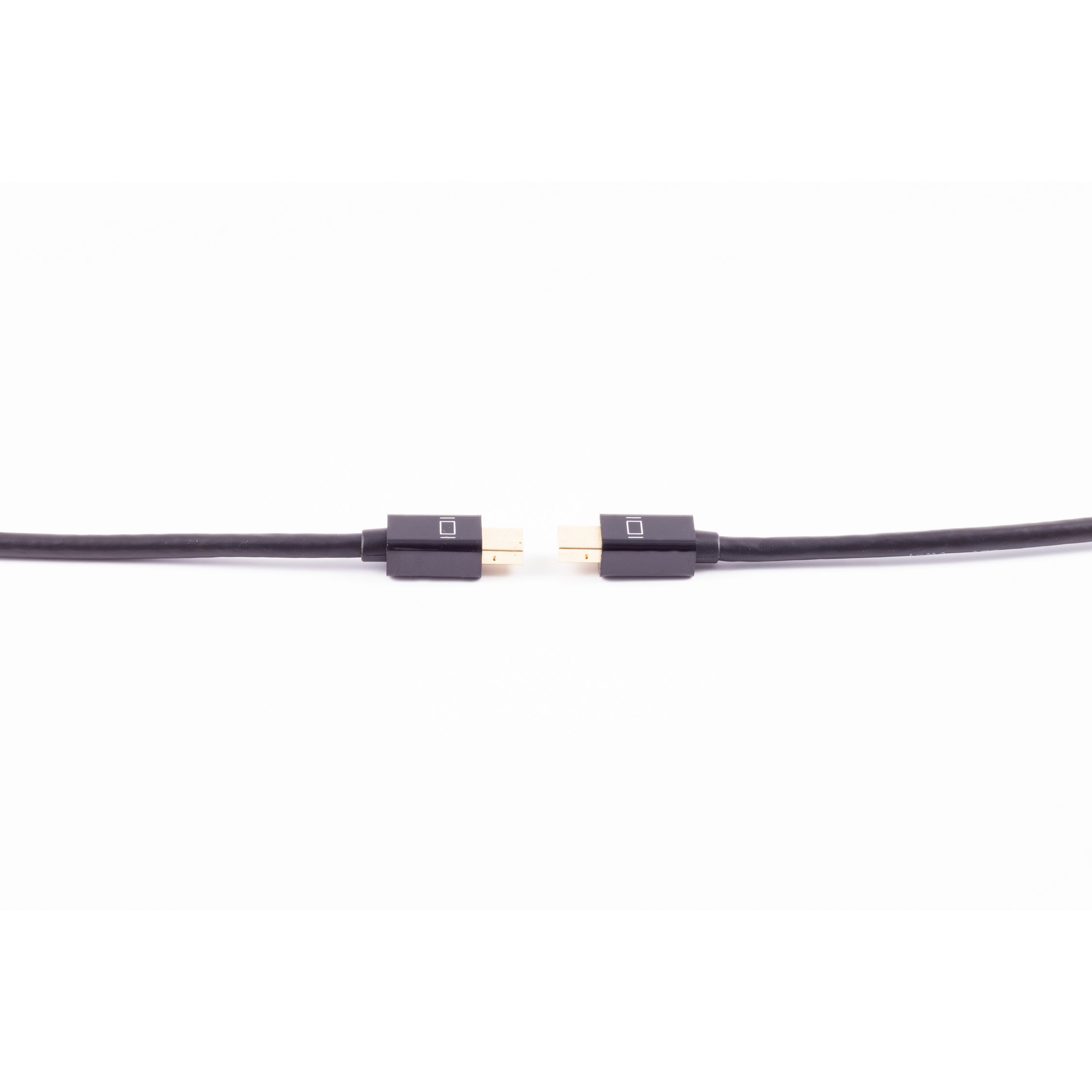 Zwei schwarze HDMI-Anschlüsse nebeneinander auf weißem Hintergrund.