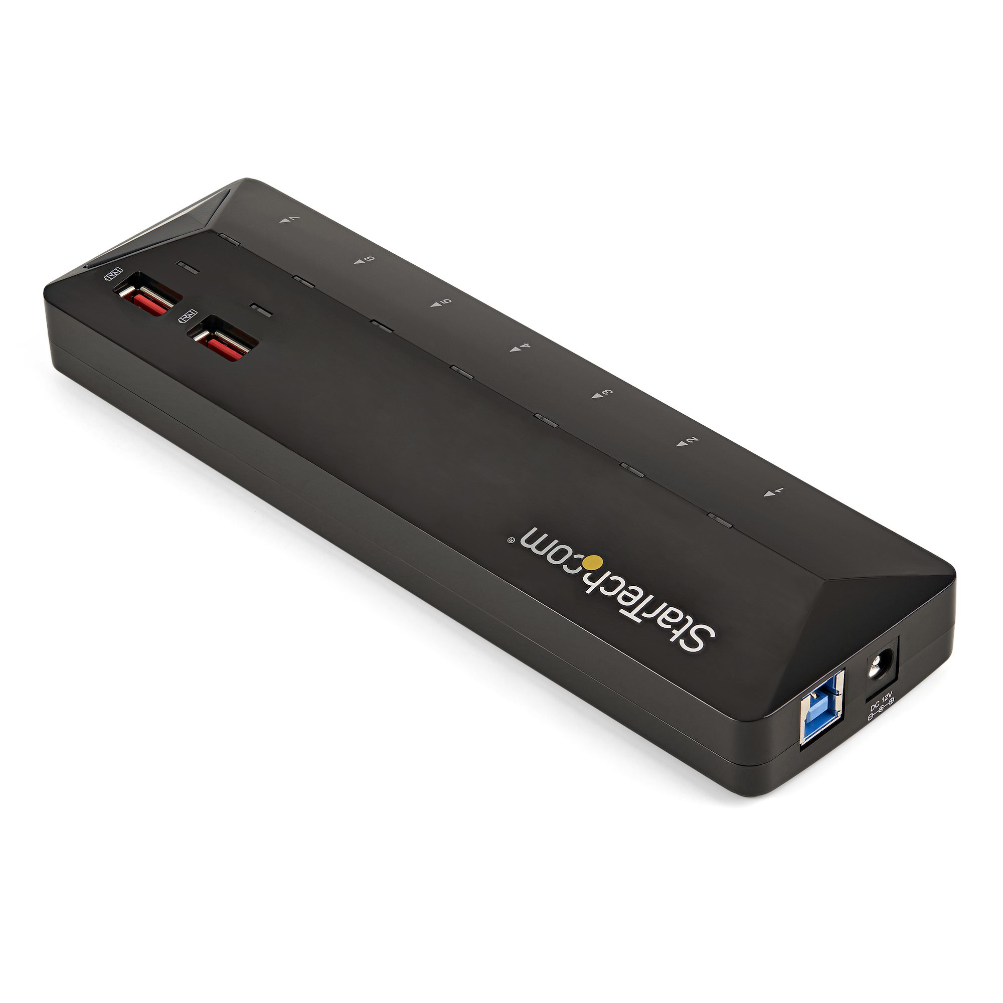 Ein schwarzer StarTech.com USB-Hub mit mehreren Anschlüssen auf weißem Hintergrund.
