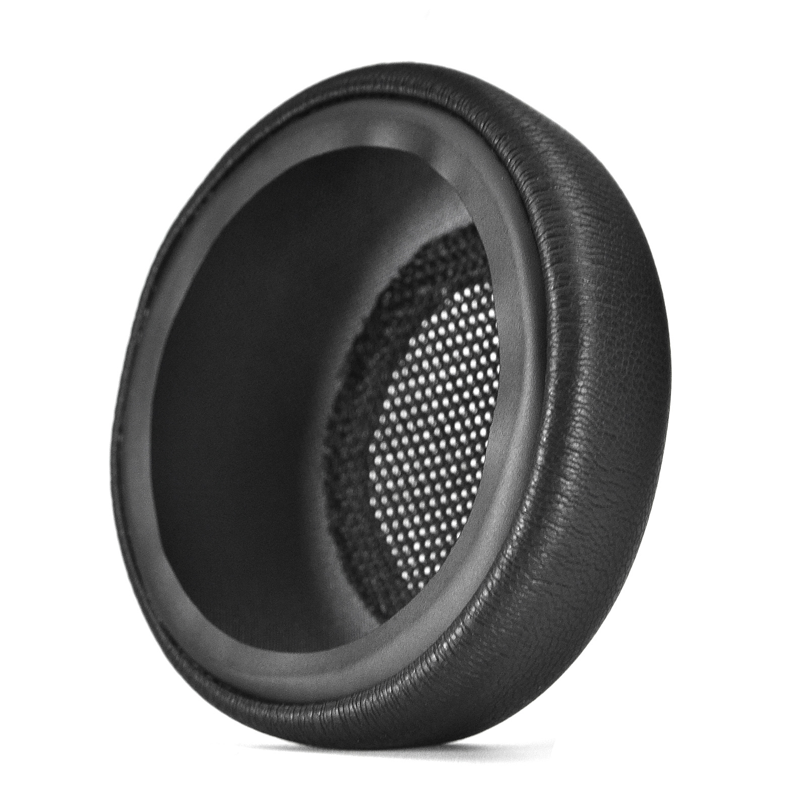 Czarna poduszka na uszy do słuchawek, okrągły kształt, czarne wnętrze z siatki.