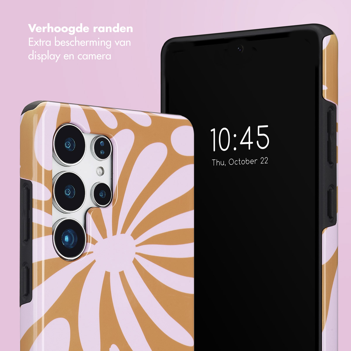 Telefoonhoesje met een bloemenontwerp. Een telefoonhoesje met een bloemenpatroon en de telefoon staat ernaast.