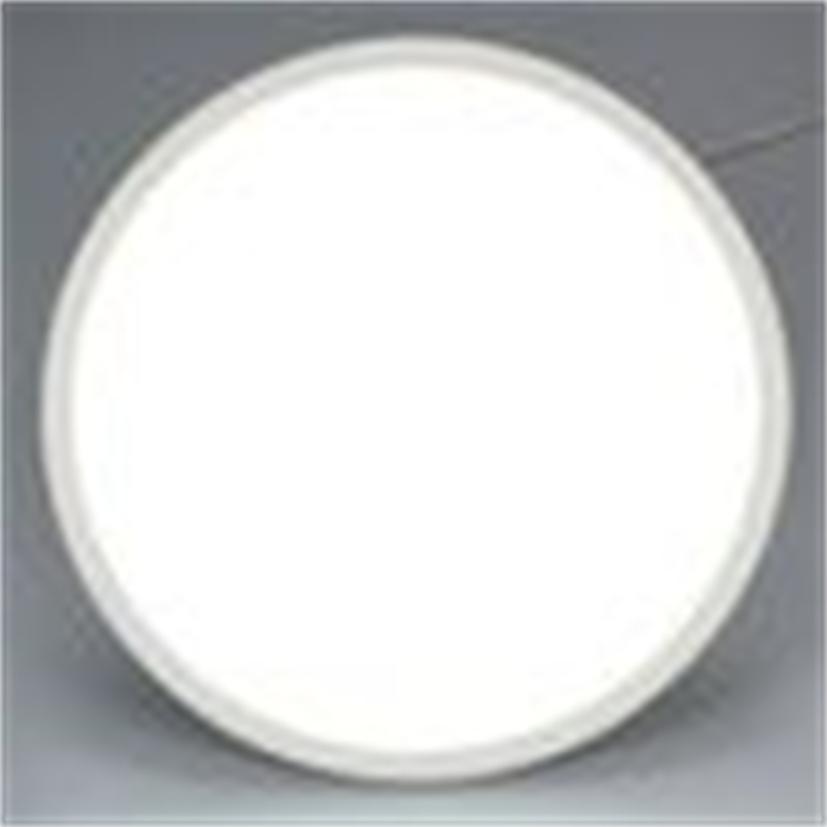 Ein weißes, kreisförmiges LED-Licht wird gezeigt. Es ist eingeschaltet und emittiert ein helles, weißes Licht.