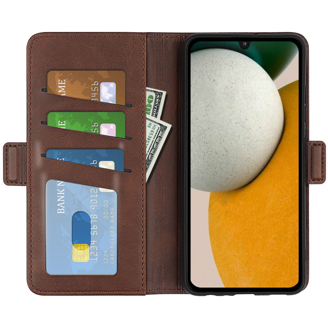 Étui de téléphone en cuir marron ouvert. À l'intérieur, téléphone, fentes pour cartes et argent liquide visibles. Écran du téléphone affiche.