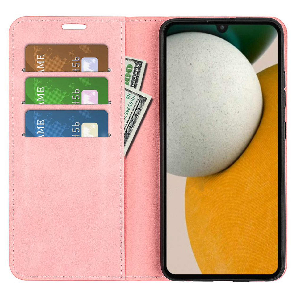 Roze telefoonhoes, creditcards en contant geld erin. Telefoon toont een afbeelding. Witte achtergrond.