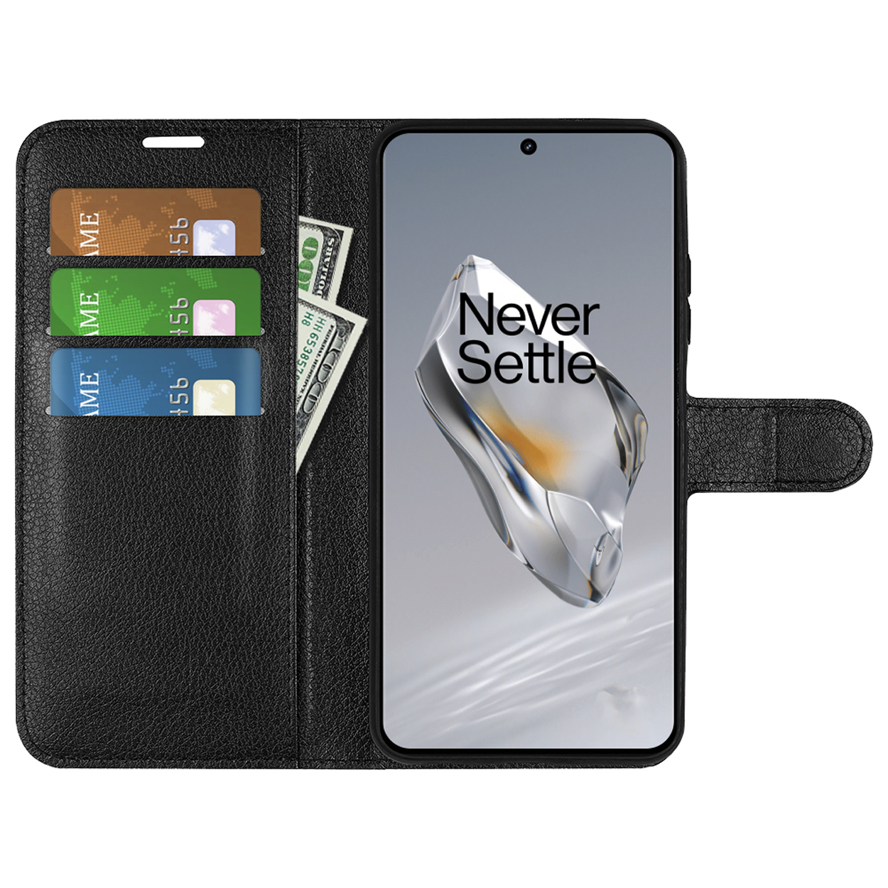 Schwarze Telefonbrieftasche geöffnet. Telefon mit Never Settle Text und Kreditkarten.
