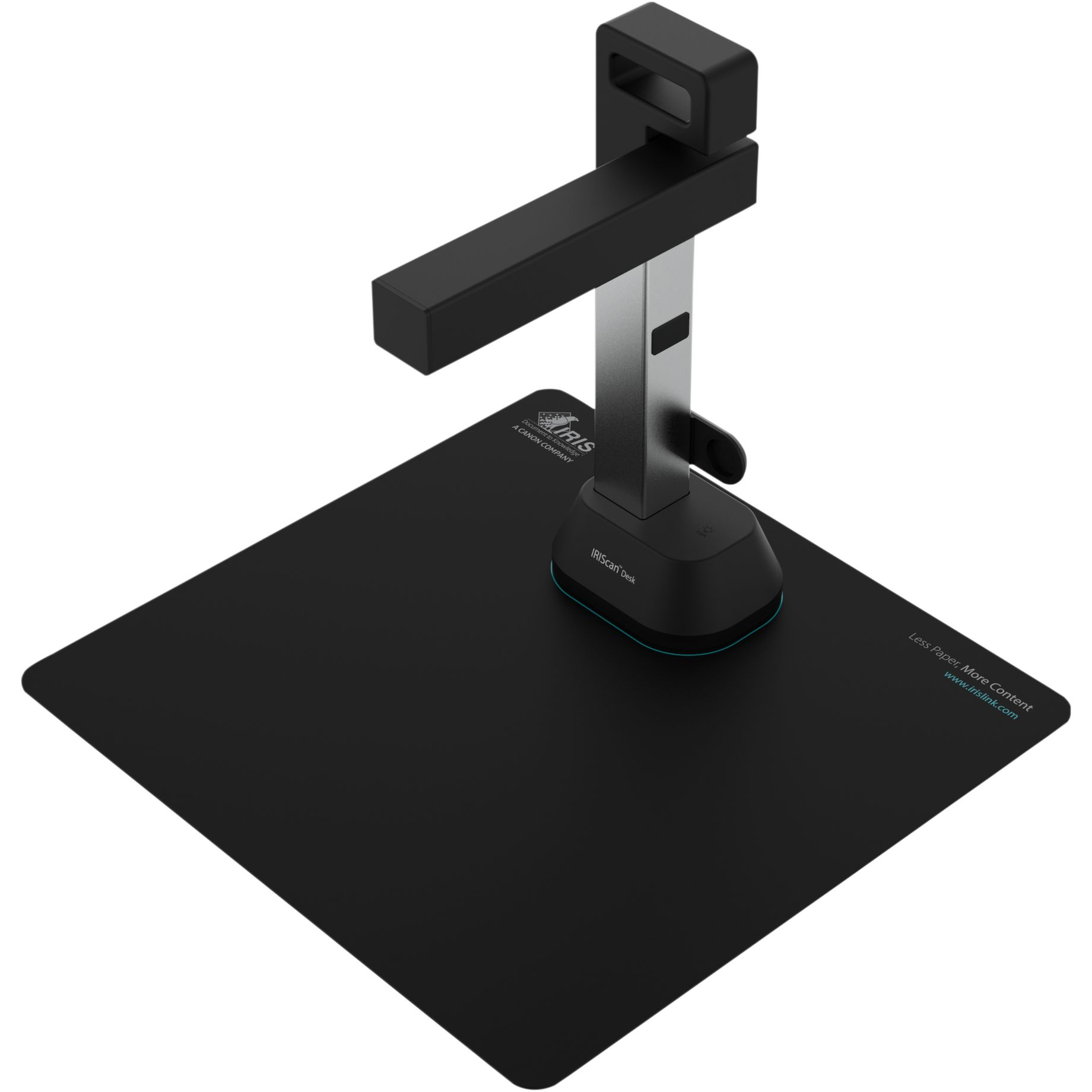 Uno scanner nero con una base quadrata e un braccio lungo su un tappetino nero.
