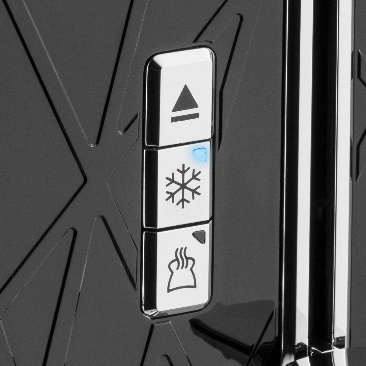 Primer plano de tres botones negros con iconos: flecha arriba, copo de nieve, vapor.