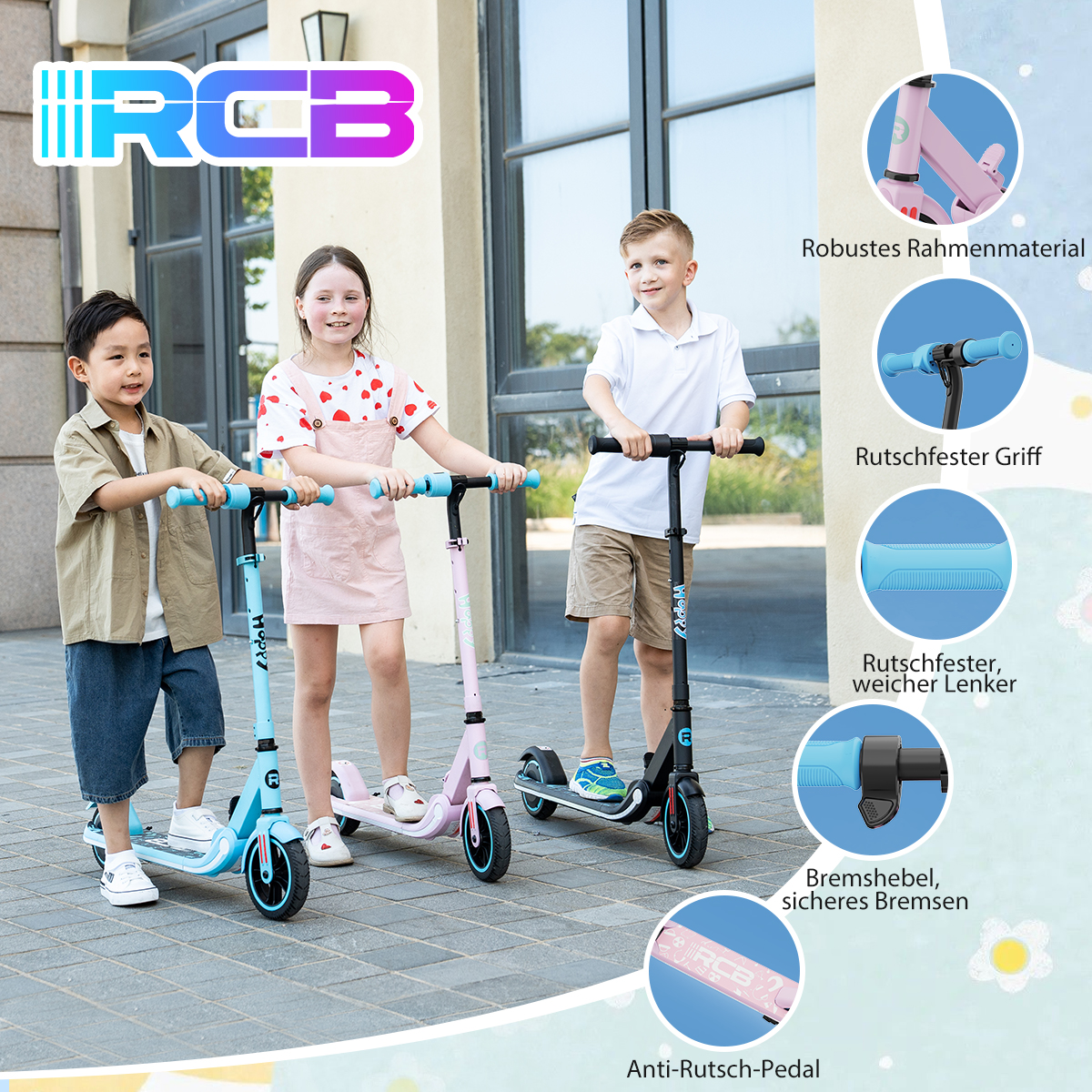 Troje dzieci z hulajnogami pozuje na zewnątrz. Hulajnogi są niebieskie, różowe i czarne. Dzieci uśmiechają się i patrzą w kamerę.