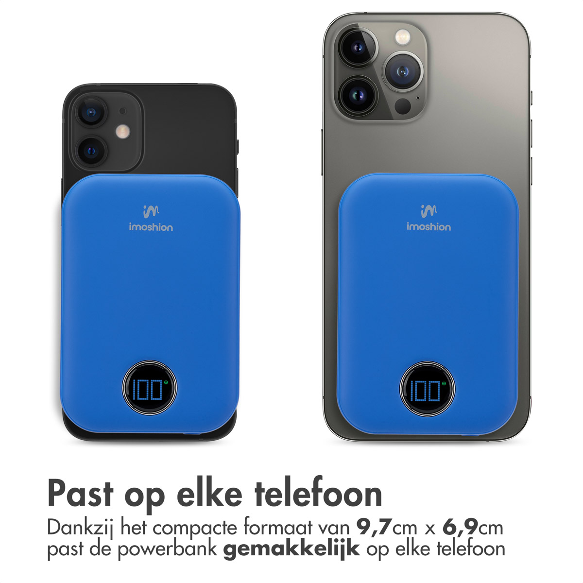 Blaue Powerbank neben zwei Telefonen. Die Powerbank zeigt eine Ladung von 100 % an.