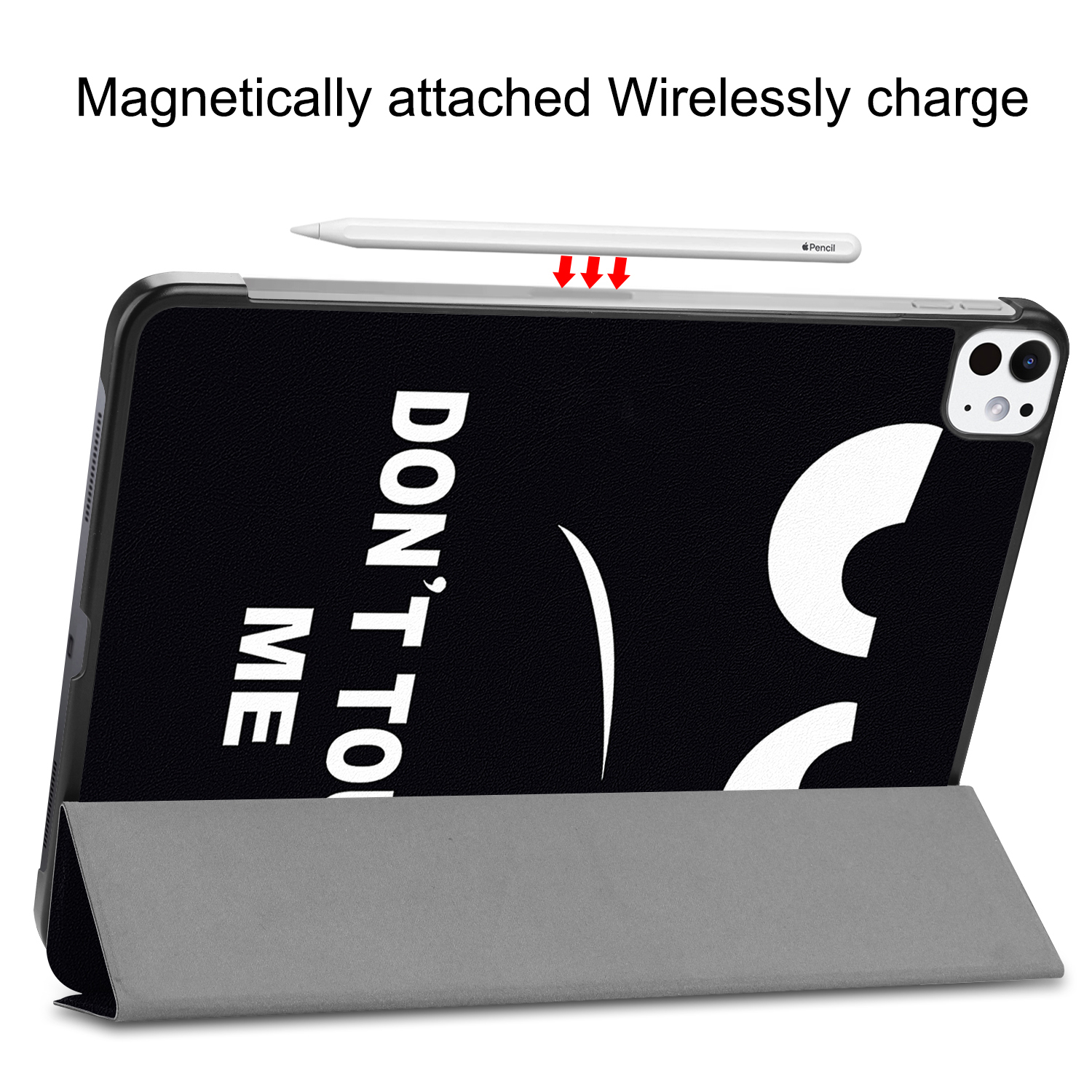 Ein iPad in einer schwarzen Hülle mit der Aufschrift 'Don't Touch Me', mit Stift.