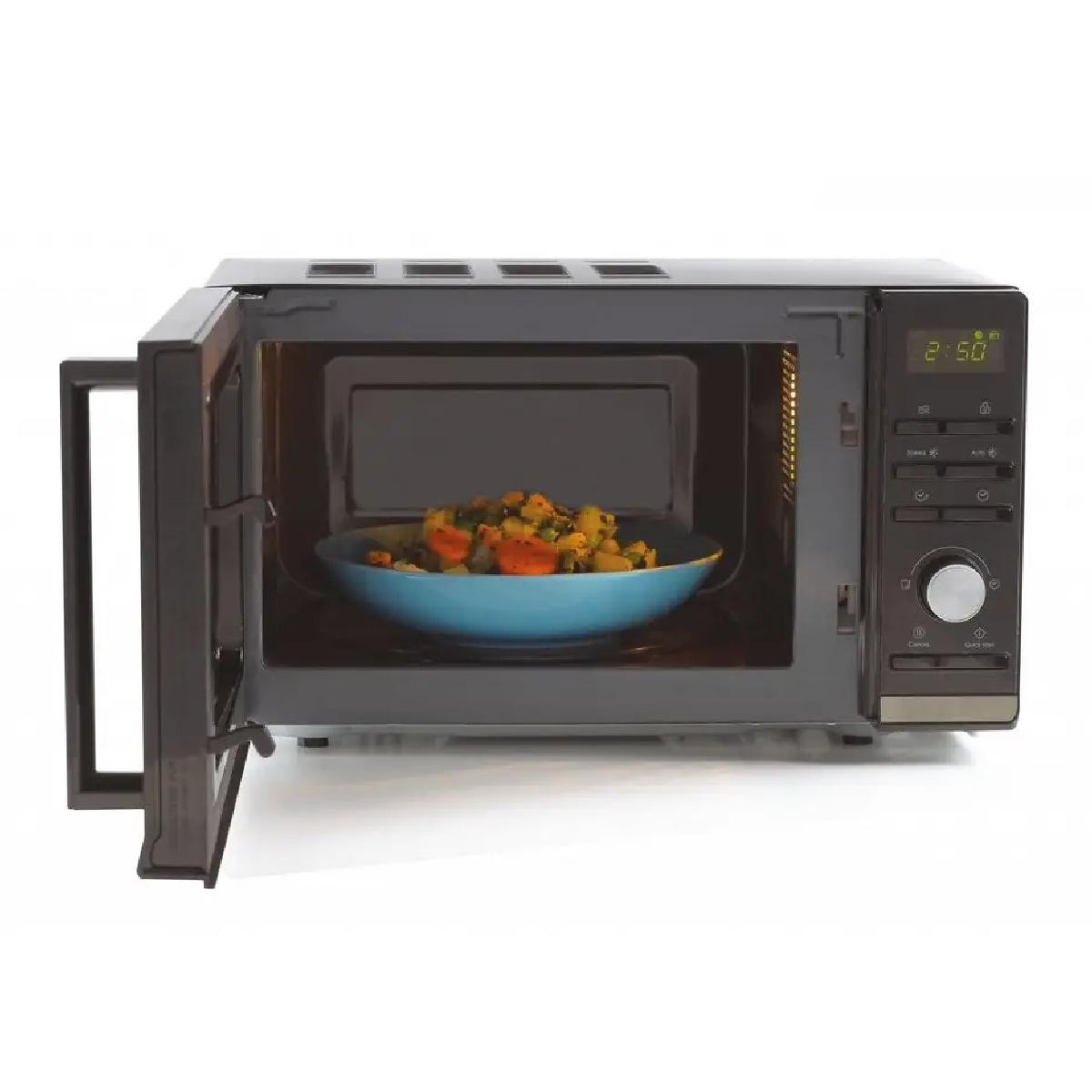 Forno a microonde con porta aperta, ciotola di cibo all'interno su bianco.
