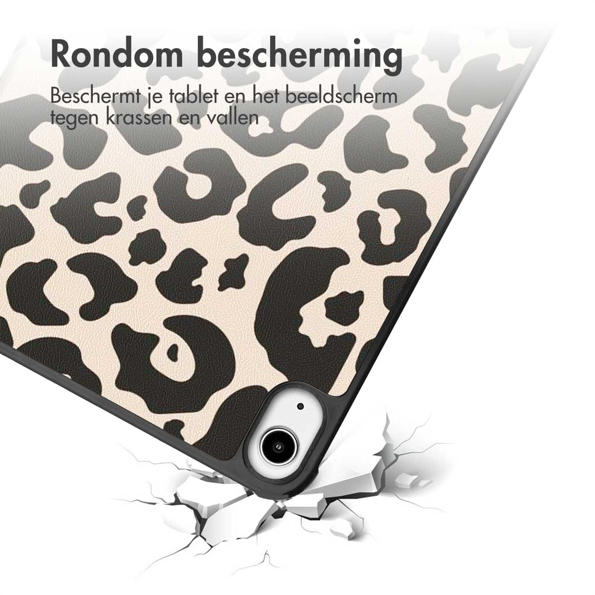 Leopard print tablet case, black rim, cracked ground. Text in Dutch: 'Rondom bescherming'.