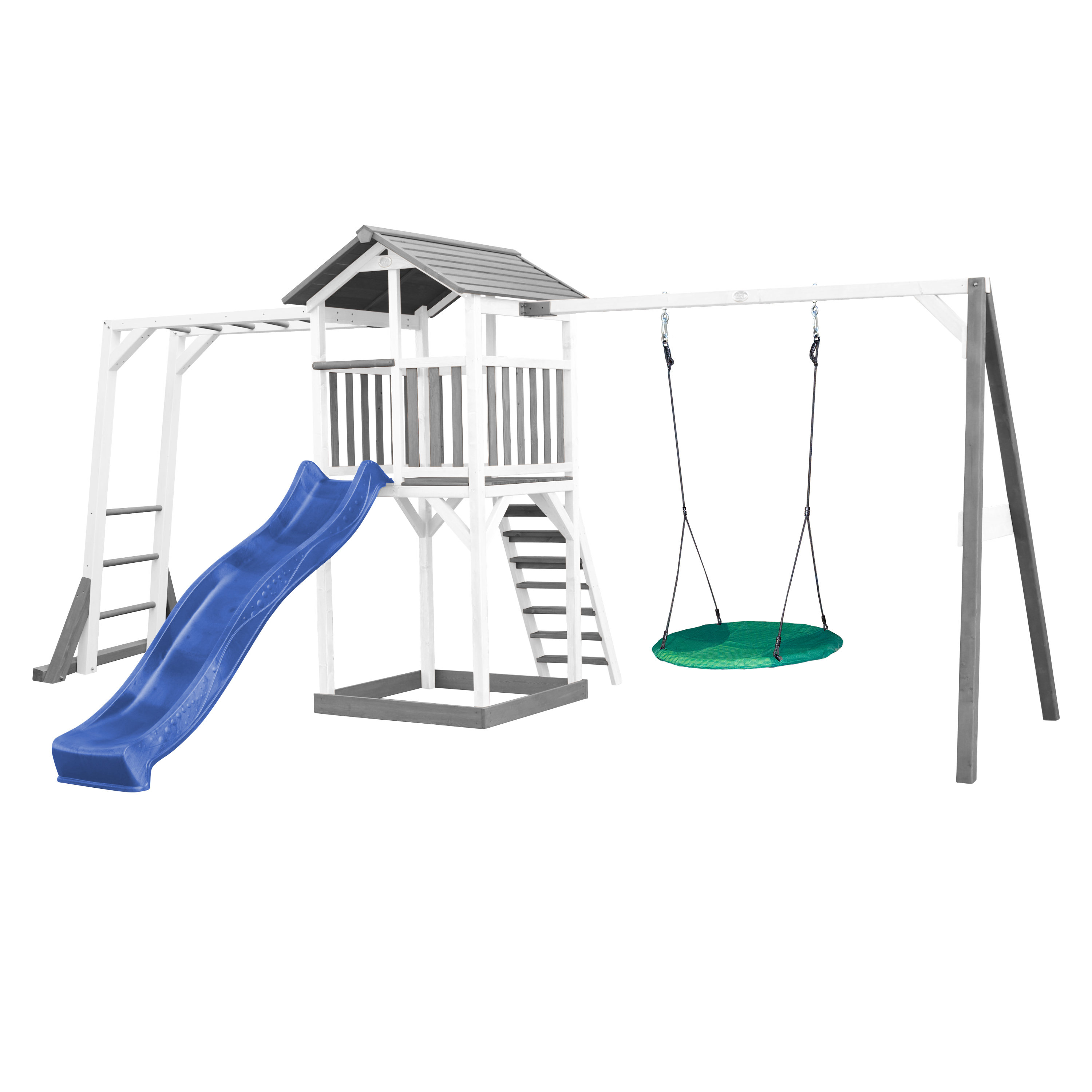 Spielplatz aus Holz mit blauer Rutsche, Treppe, Schaukel und kleinem Spielhaus oben.