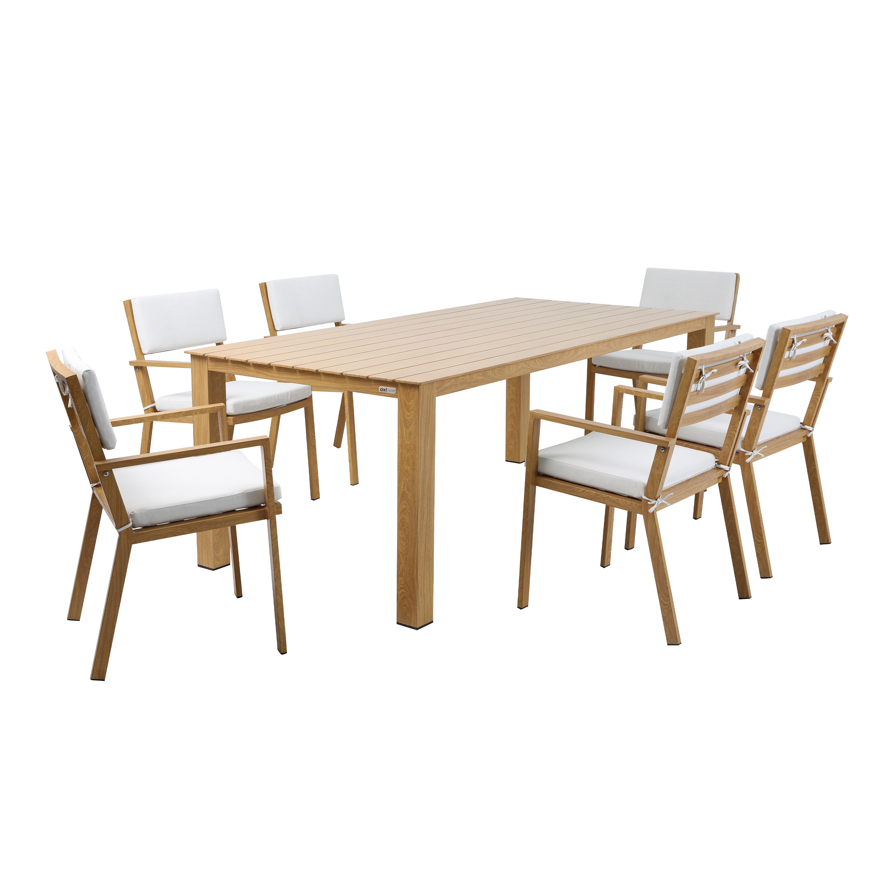 Ein hölzernes Ess-Set für draußen mit einem rechteckigen Tisch und sechs Stühlen mit weißen Kissen.