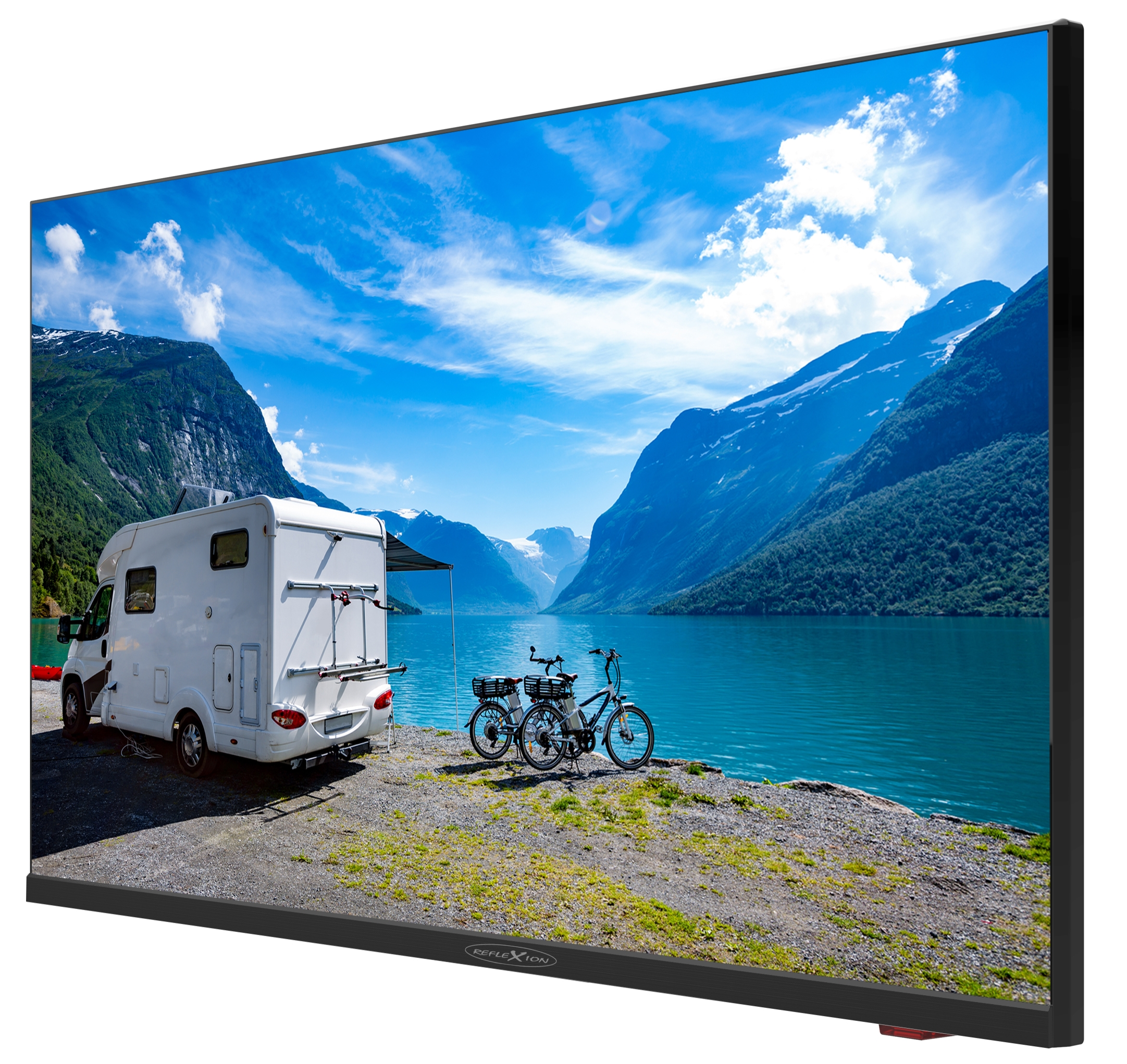 Ein großer Bildschirm-Fernseher, der eine malerische Ansicht mit einem Wohnmobil zeigt.