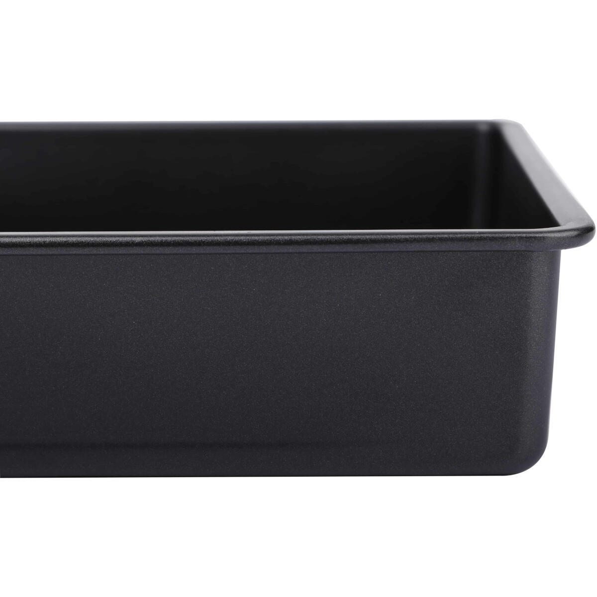 Black baking pan. The pan is empty. The pan is rectangular.