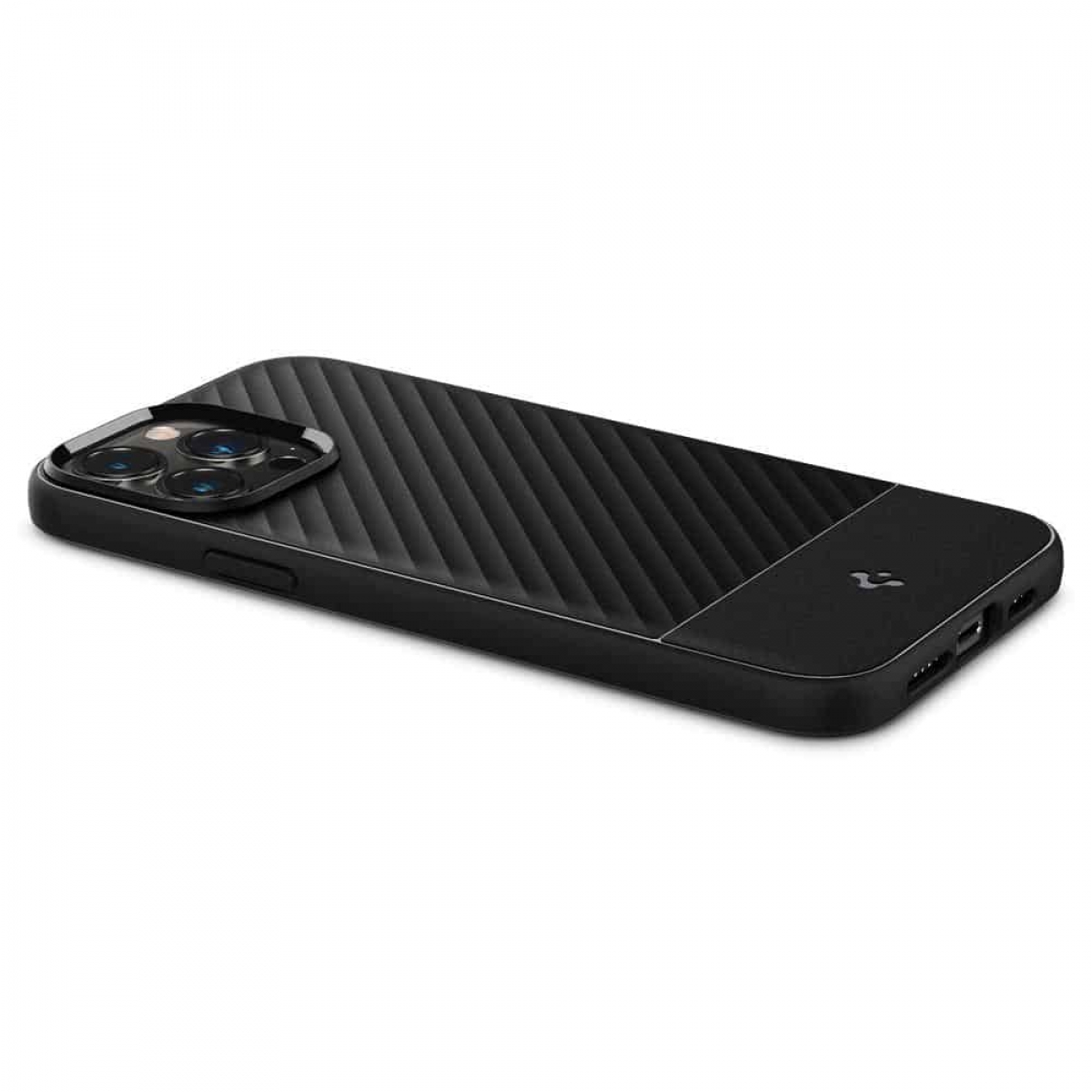 Schwarze Handyhülle mit strukturiertem Design für ein Smartphone, mit Kameraausschnitt.