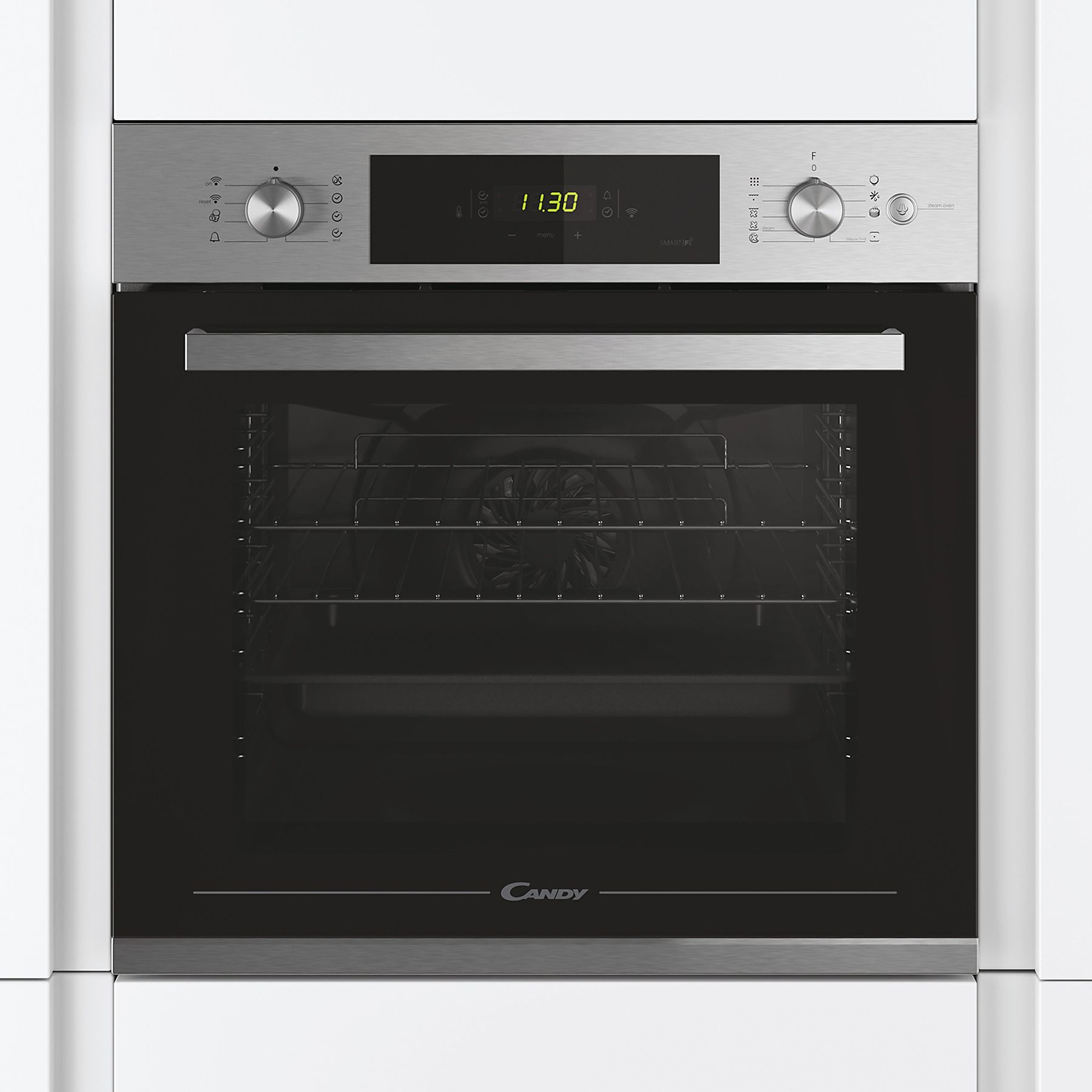 Un primo piano del pannello di controllo del forno con manopole e display digitale. Argento e nero.