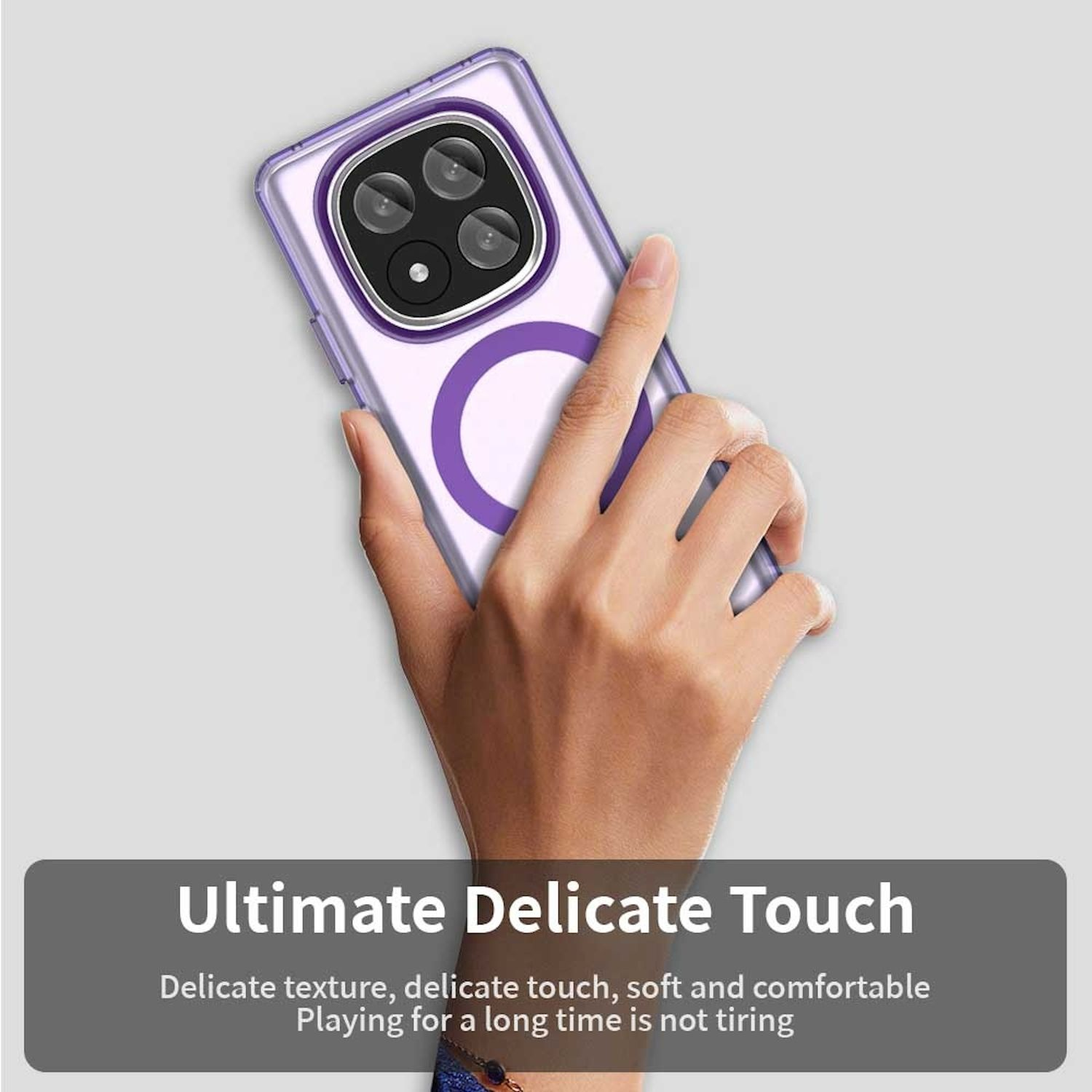 Una mano sosteniendo una funda de teléfono con un anillo morado. Texto: 'Ultimate Delicate Touch'.
