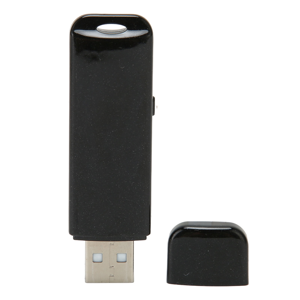 Schwarzer USB-Stick mit Kappe an der Seite. Der USB-Stick ist länglich.