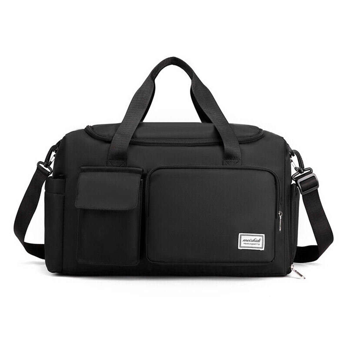 Schwarze Reisetasche mit mehreren Taschen und Schultergurt. Ein kleines weißes Etikett ist sichtbar.