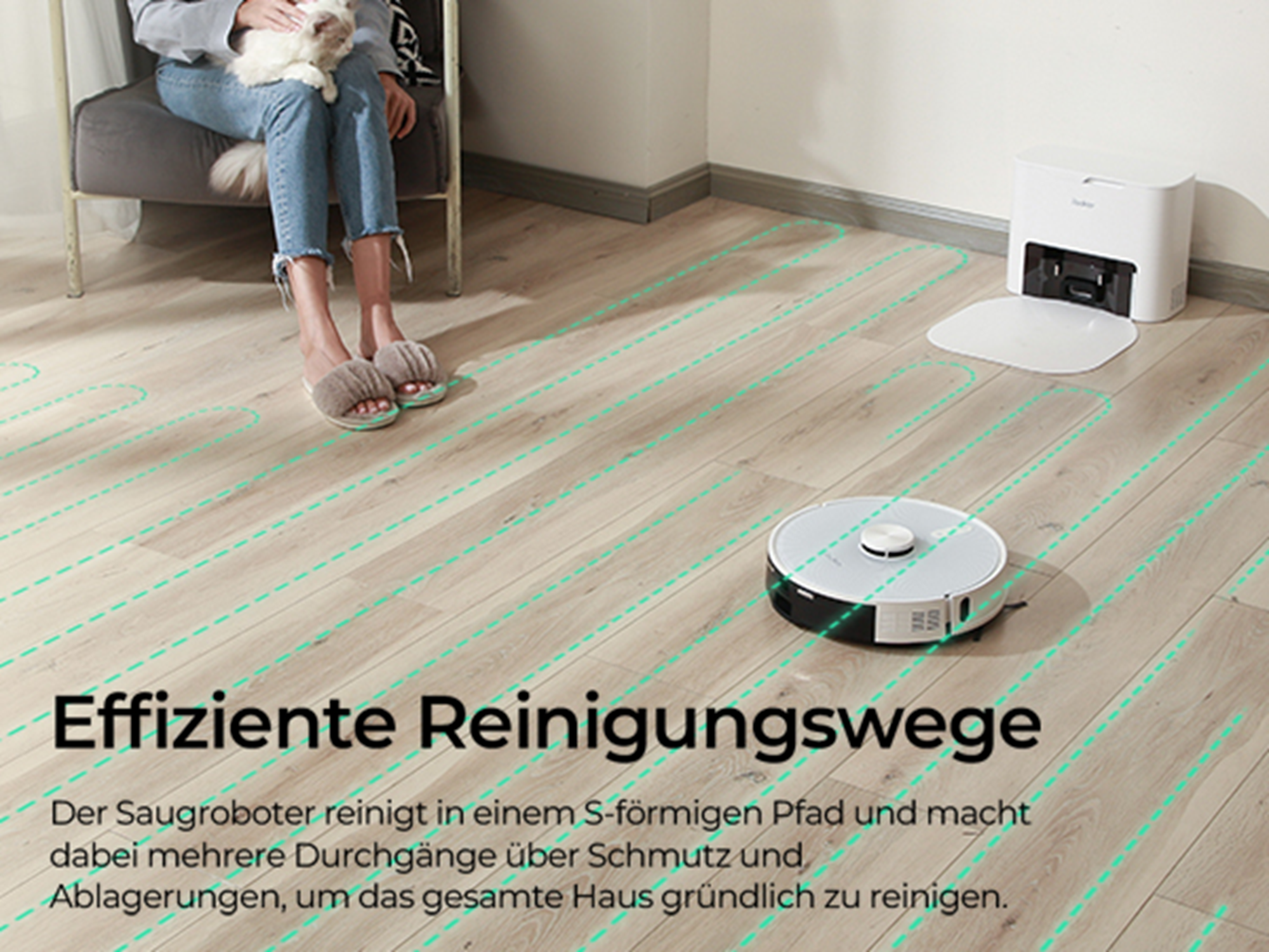 Roboter-Staubsauger auf Holzboden mit Reinigungspfaden und Text.