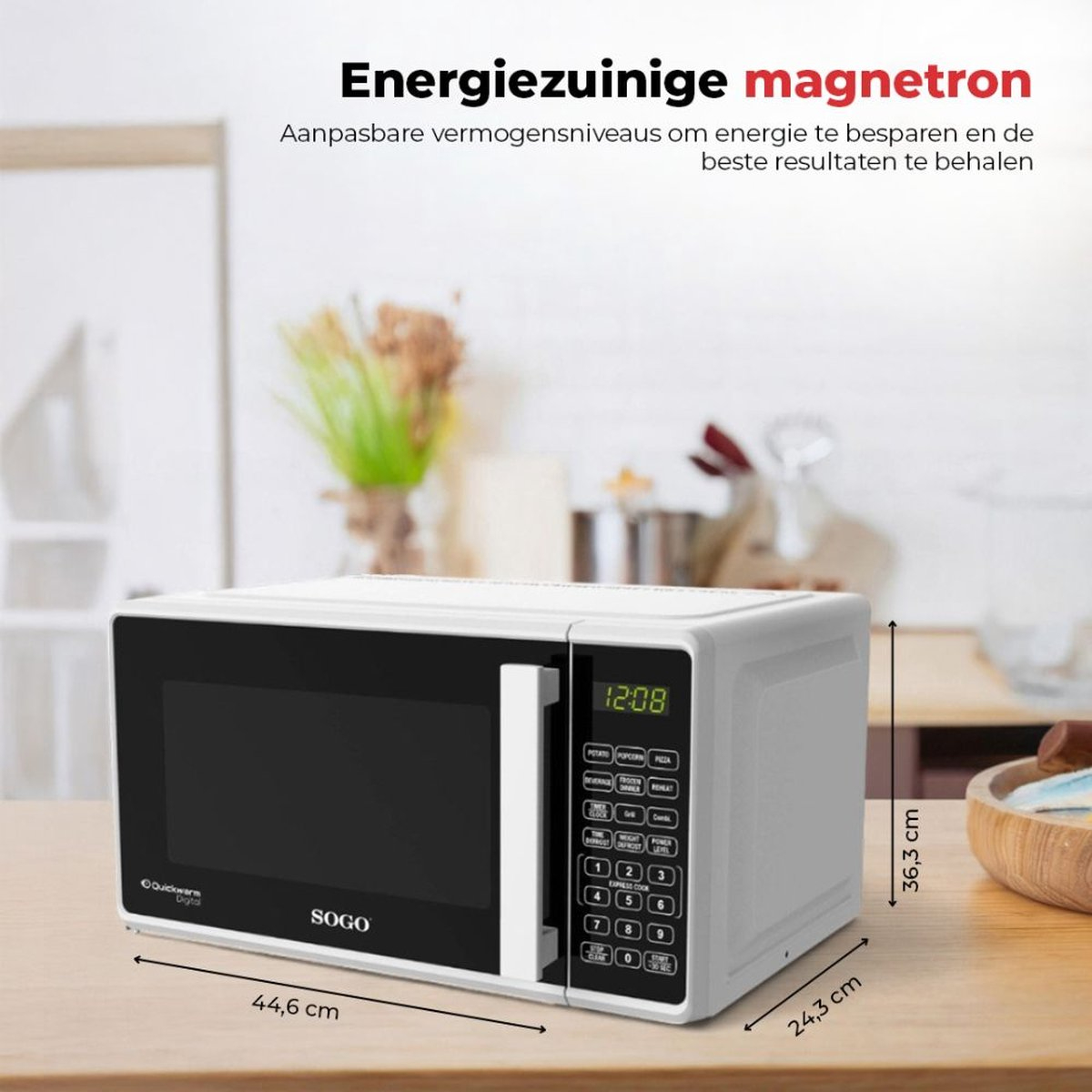 Un horno microondas blanco con una pantalla que muestra la hora. Tiene dimensiones en centímetros.