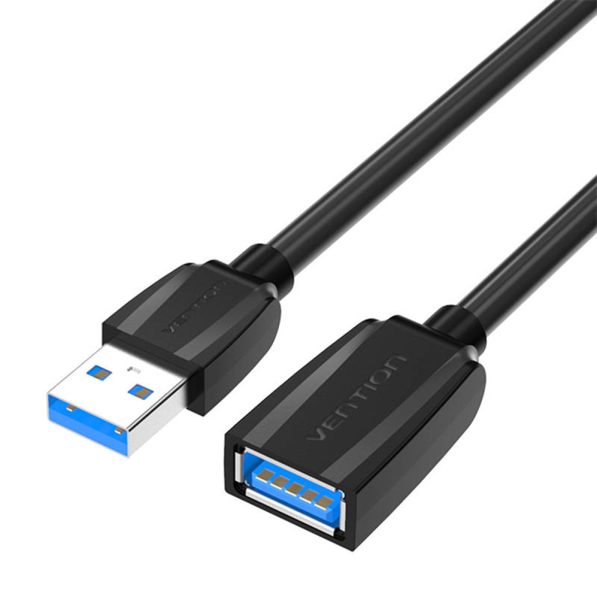 Zwarte USB-kabel met blauwe connector. Merk 'VENTION' zichtbaar op de connector.