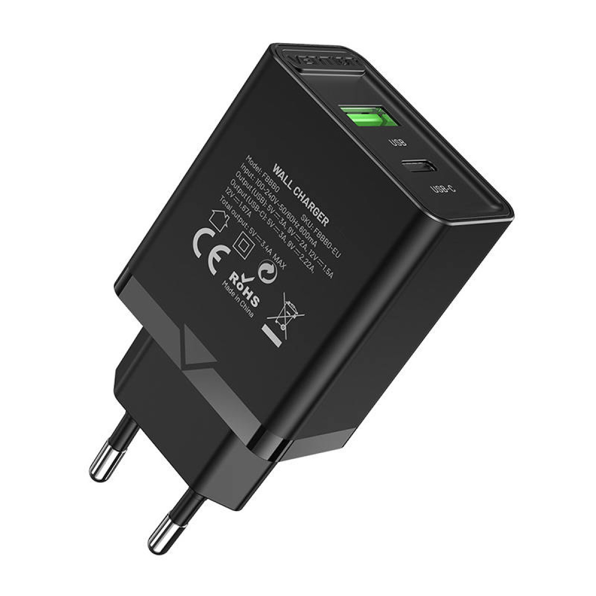 Schwarzes Wandladegerät mit zweipoligem Stecker. Es hat USB- und USB-C-Anschlüsse mit Text auf der Vorderseite.