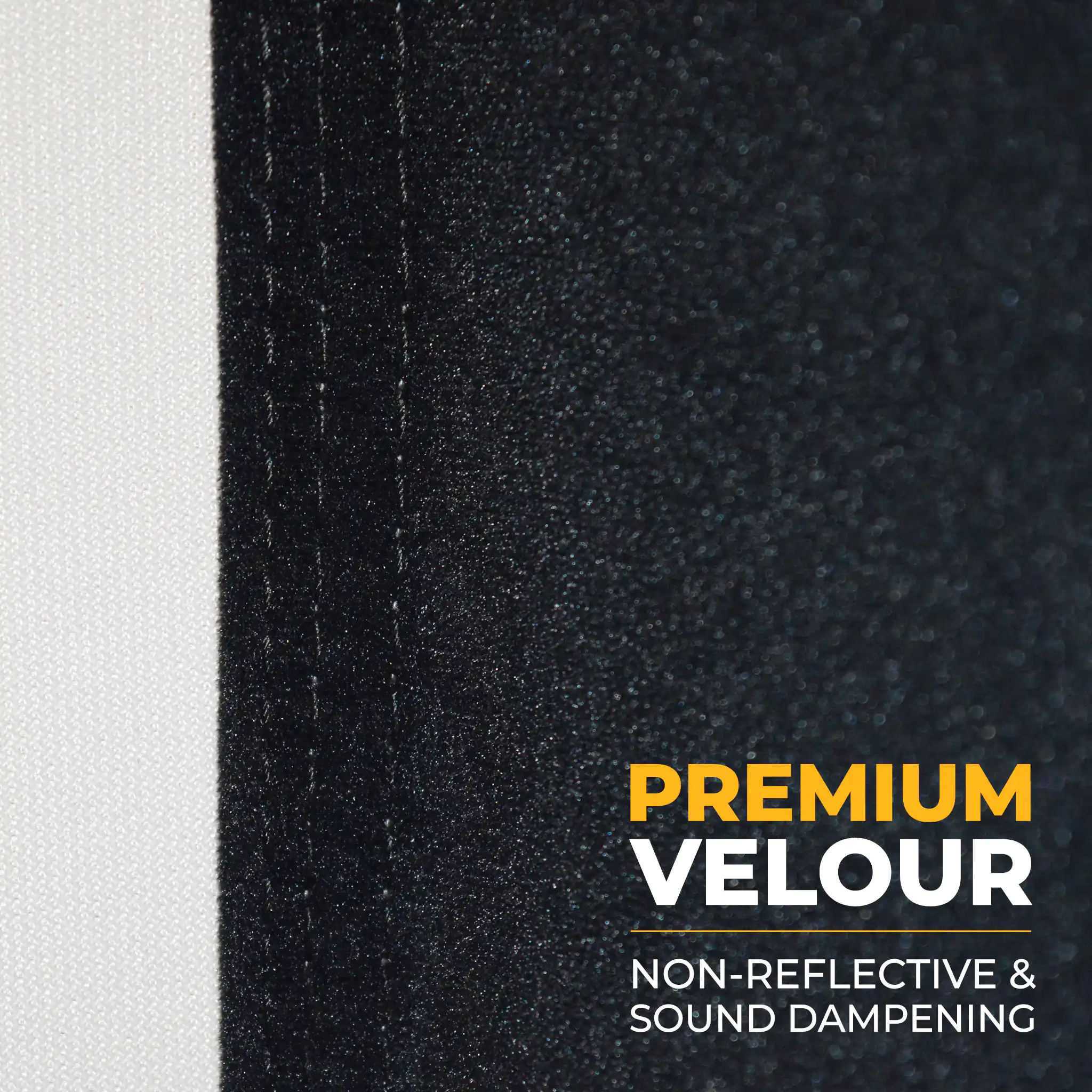 Nahaufnahme eines schwarzen Veloursstoffs mit weißer Naht und dem Text 'PREMIUM VELOUR'.